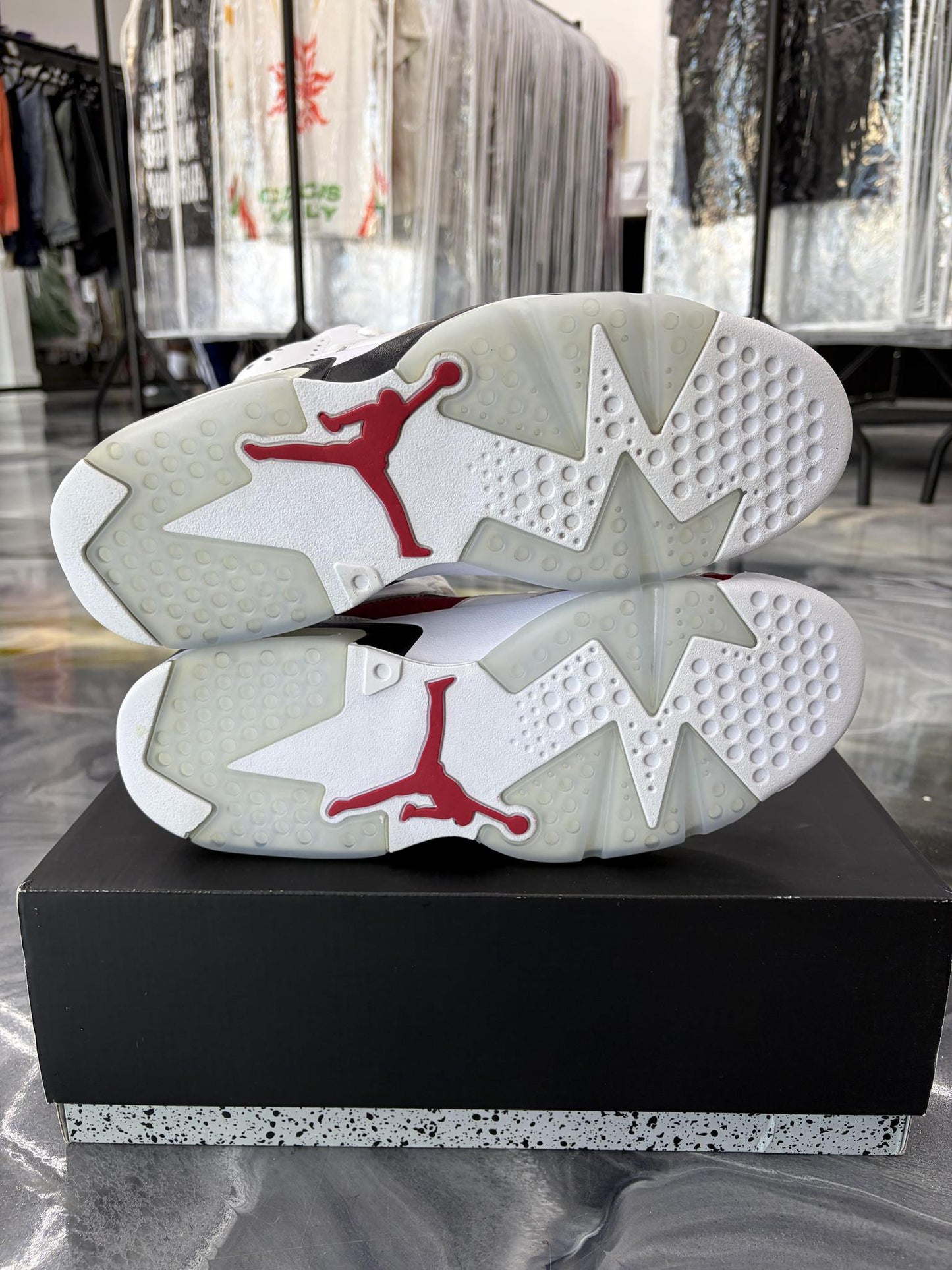Jordan 6 "Carmine" Used Size 10