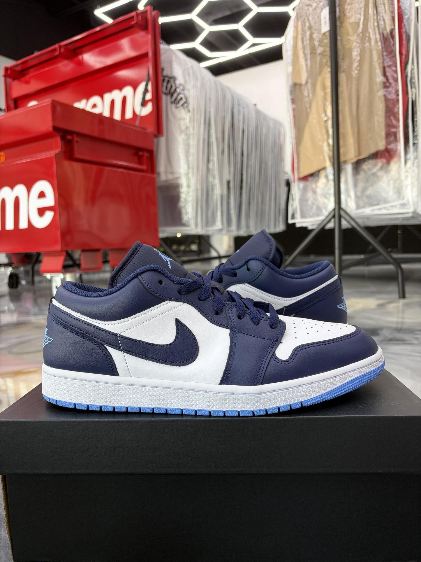 Jordan 1 Low "Midnight Navy" Used Size 11