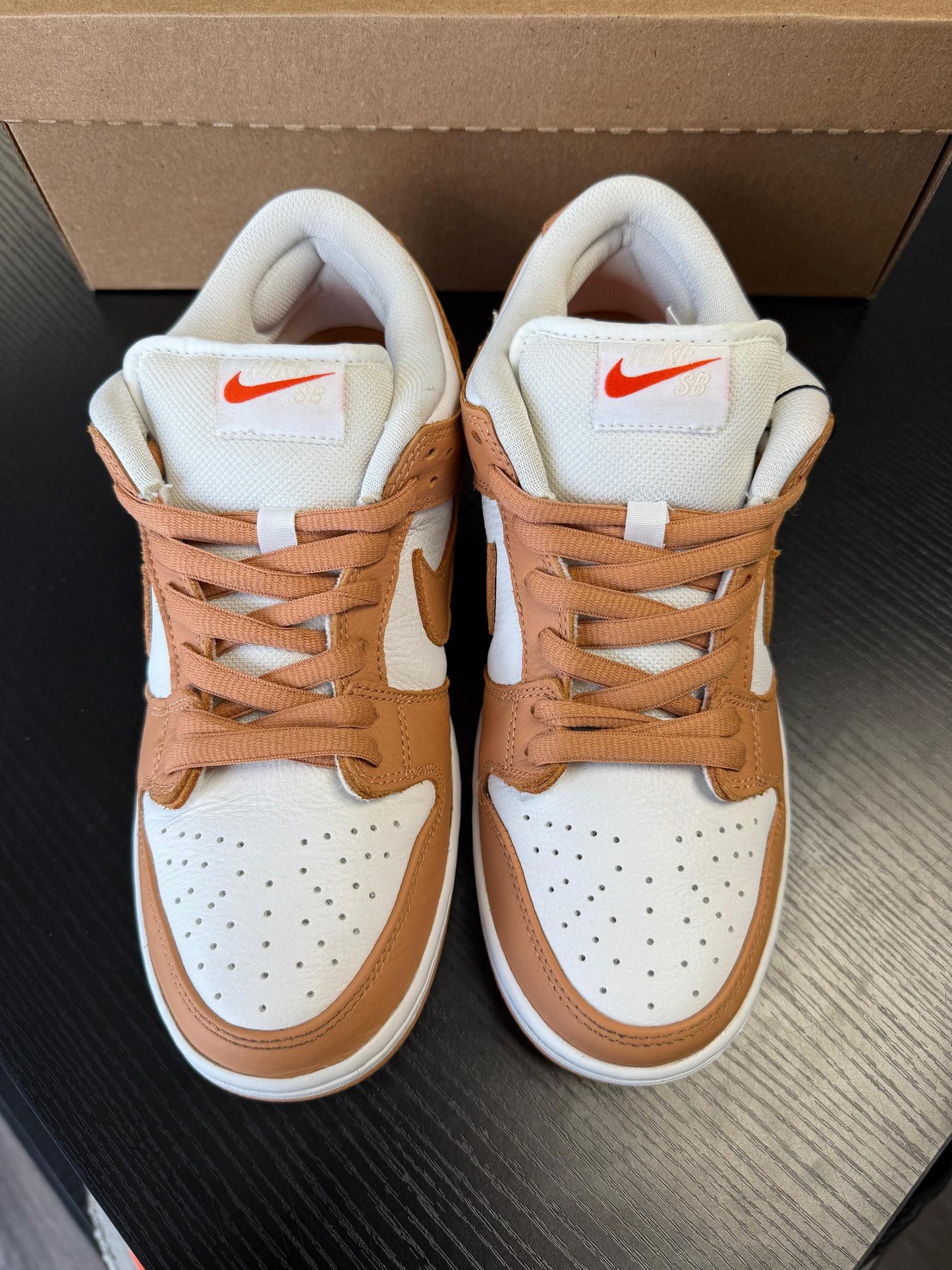 Nike Sb Dunk Low Light Congnac Used Size 8.5