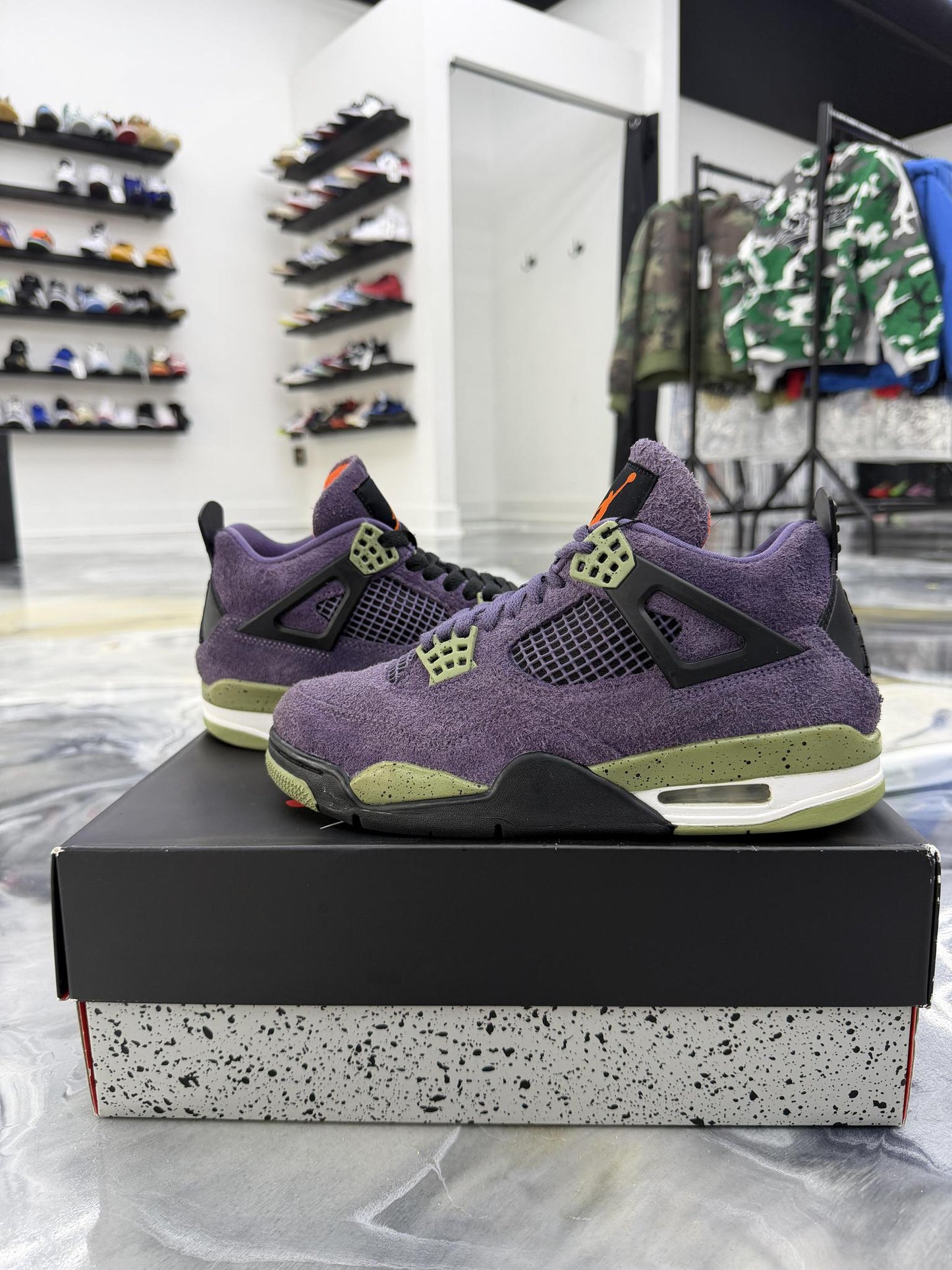 Jordan 4 Canyon Purple Used Size 7.5