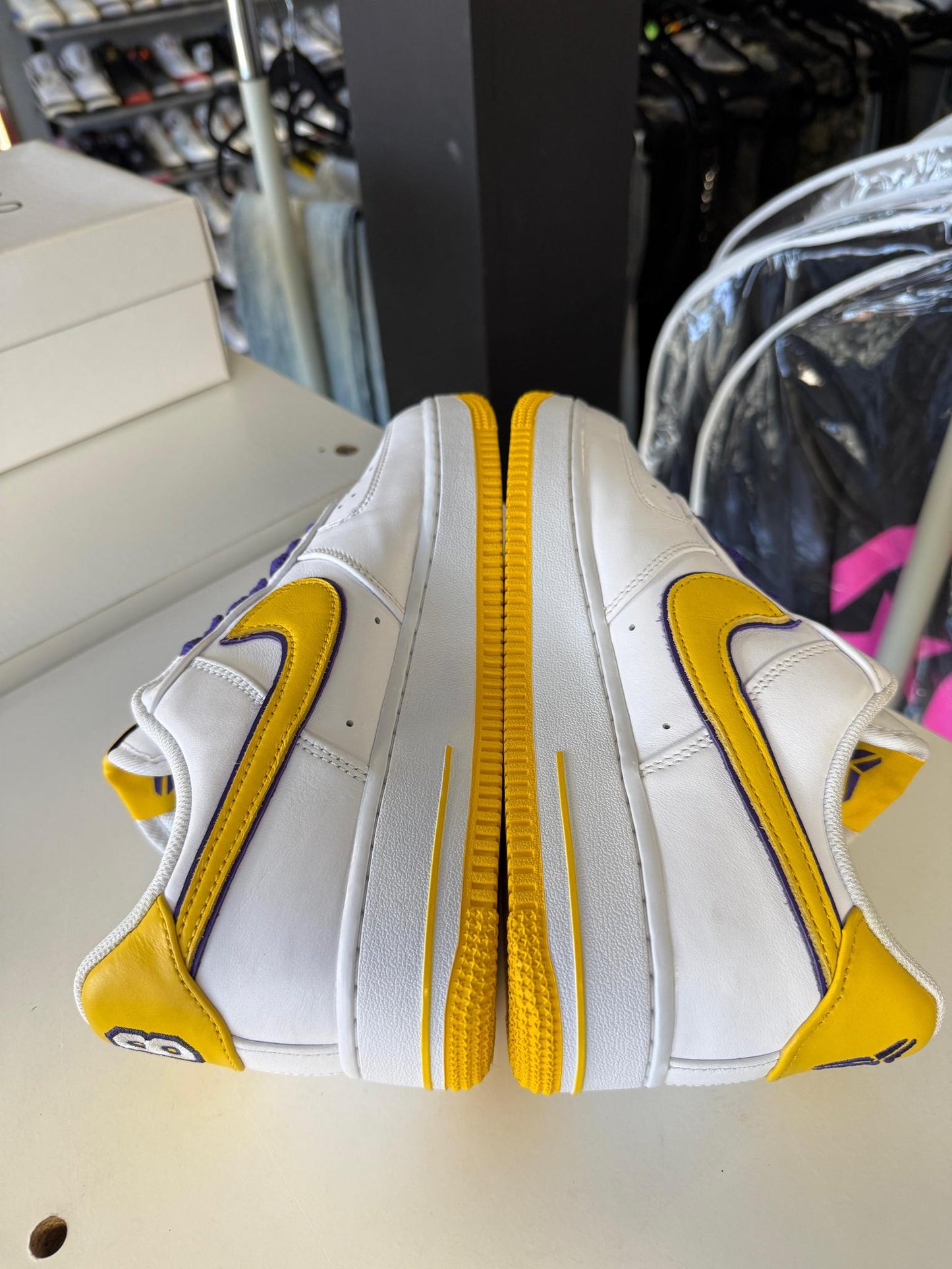 Nike Air Force 1 Low x Kobe "Lakers" Used Size 7.5