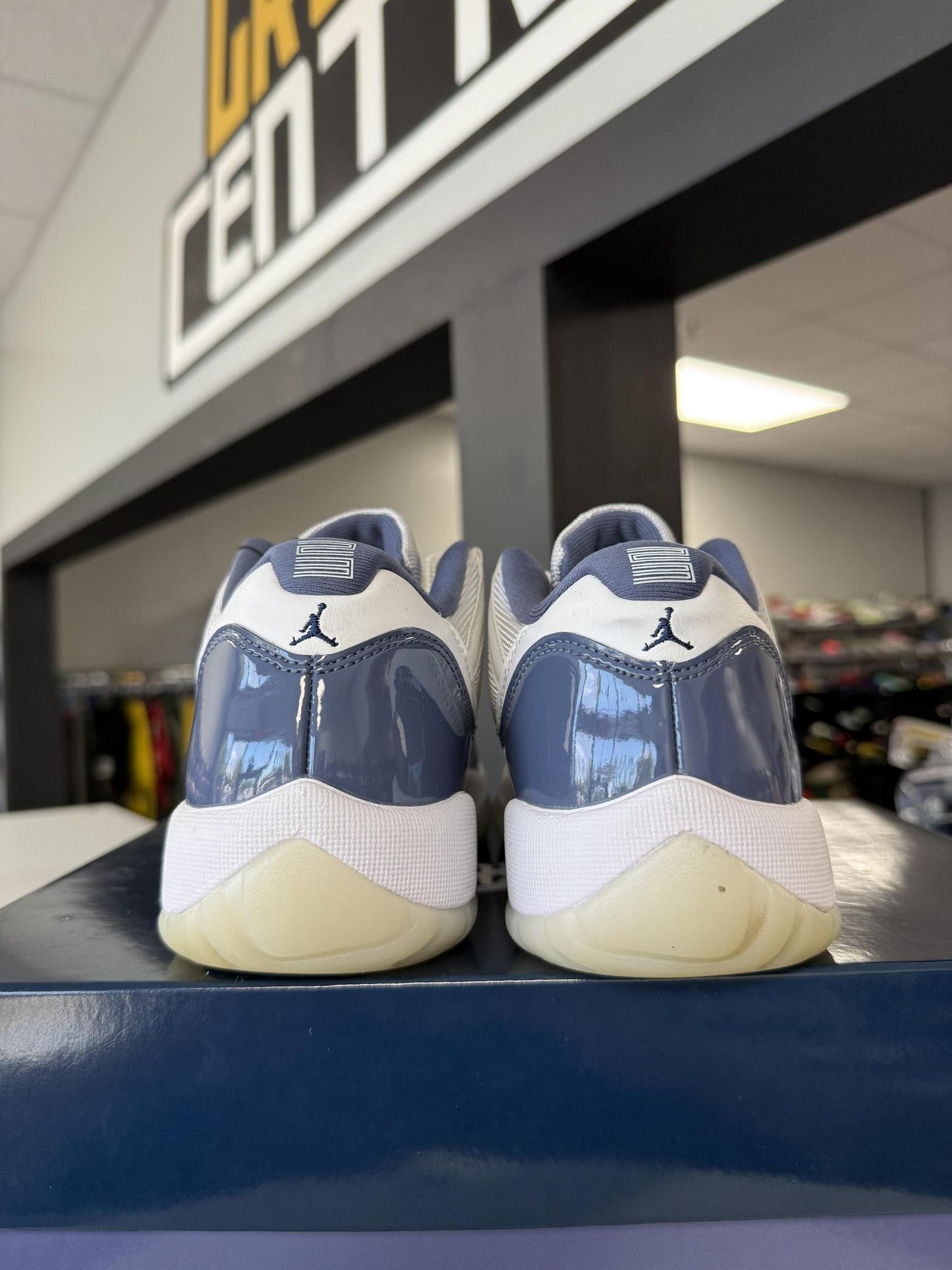 Jordan 11 Low "Diffused Blue" Used Size 6Y/7.5W