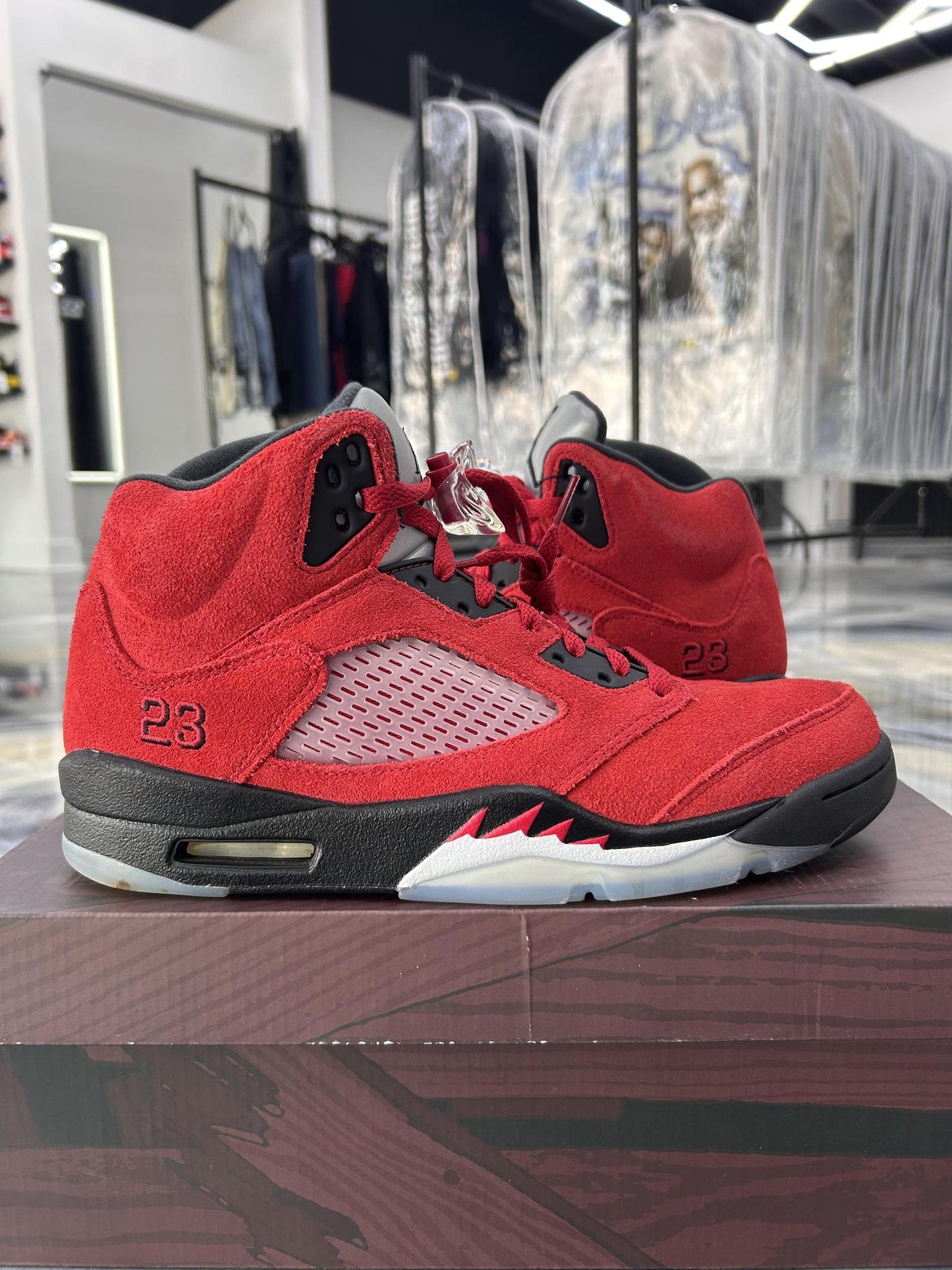 Jordan 5 "Raging Bull" Used Size 10