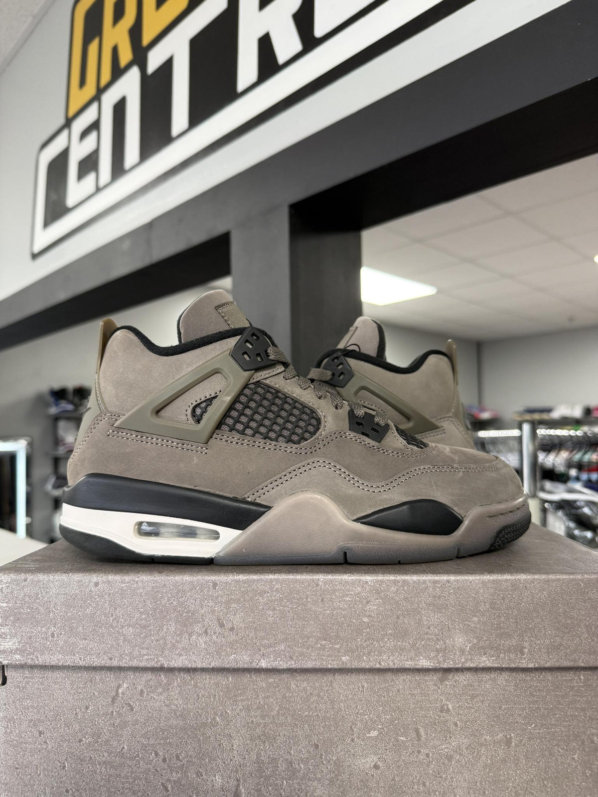 Jordan 4 "Cave Stone" Used Size 7Y/8.5W