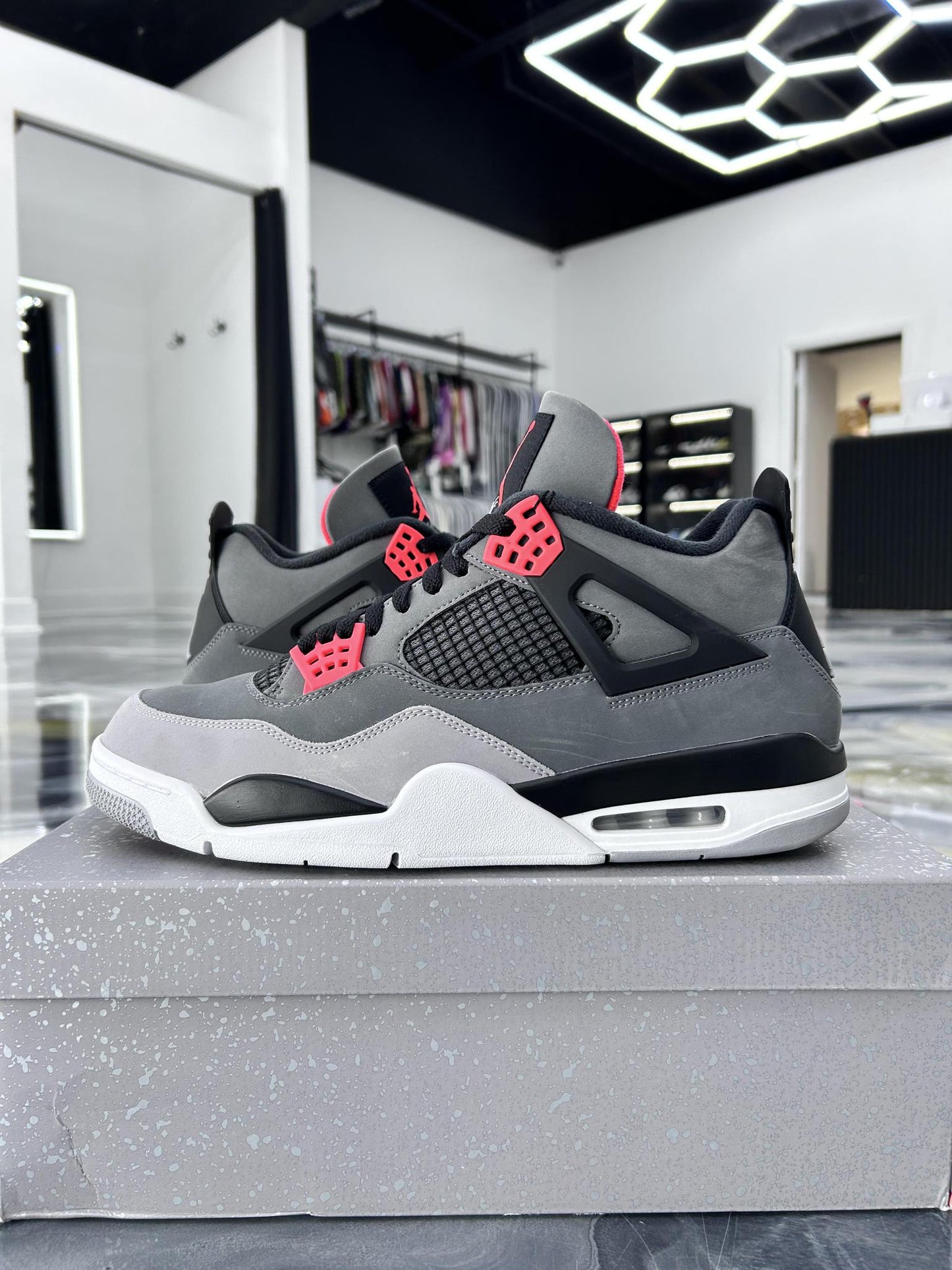 Jordan 4 "Infrared" Used Size 13