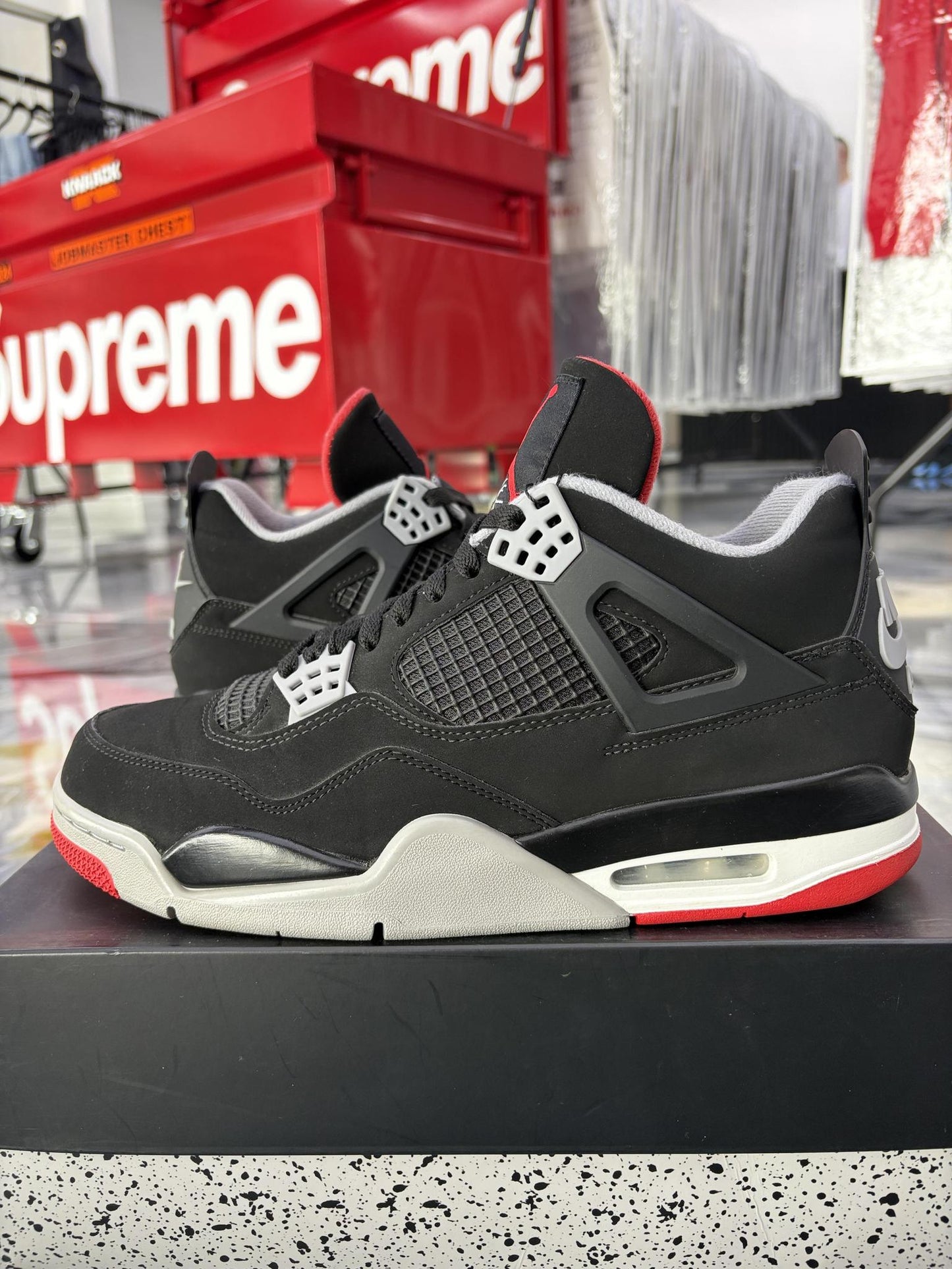 Jordan 4 "Bred 2019" Used Size 10.5