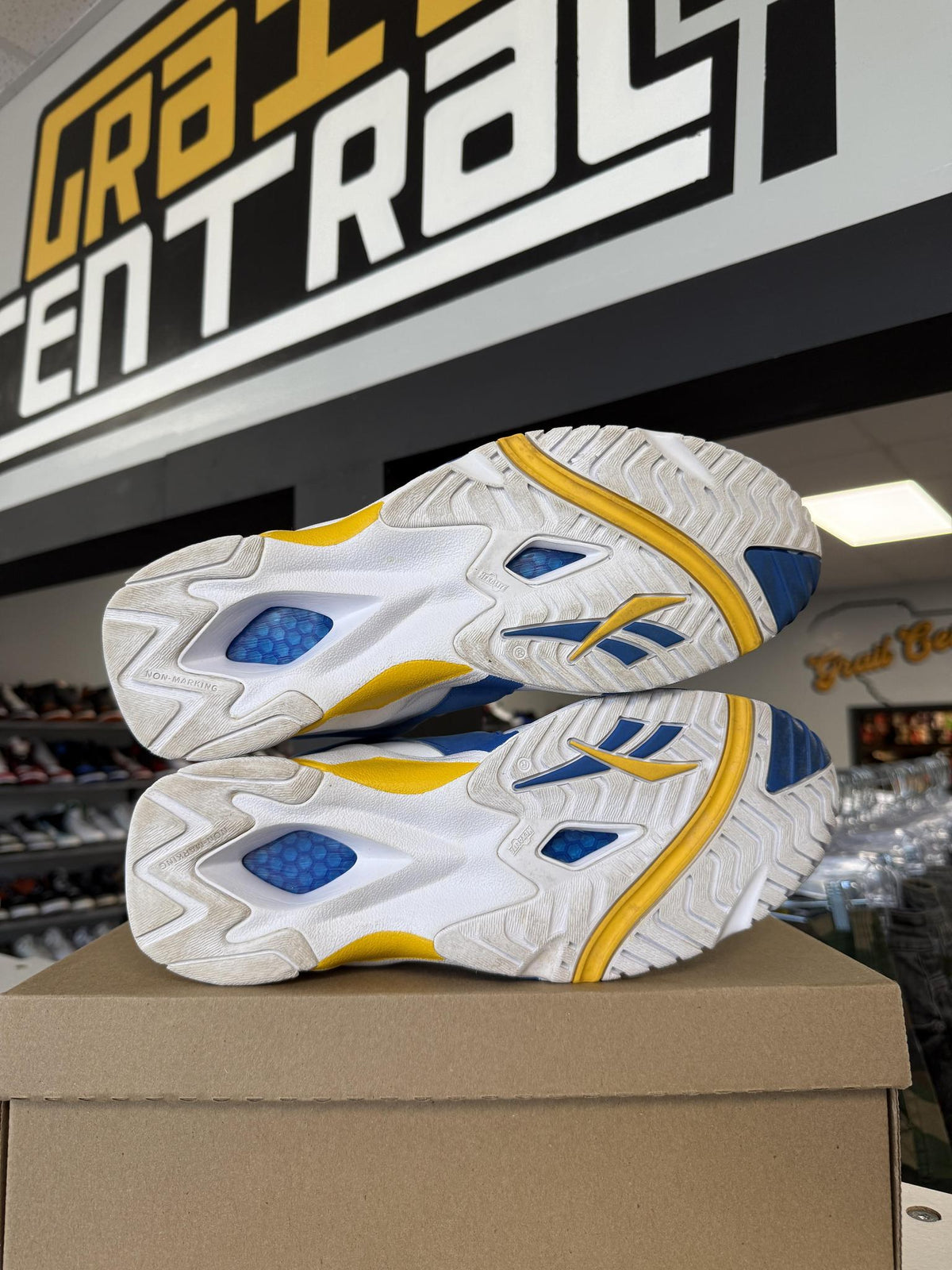 Reebok Hurrikaze 2 "NCAA Pack" Used Size 11.5