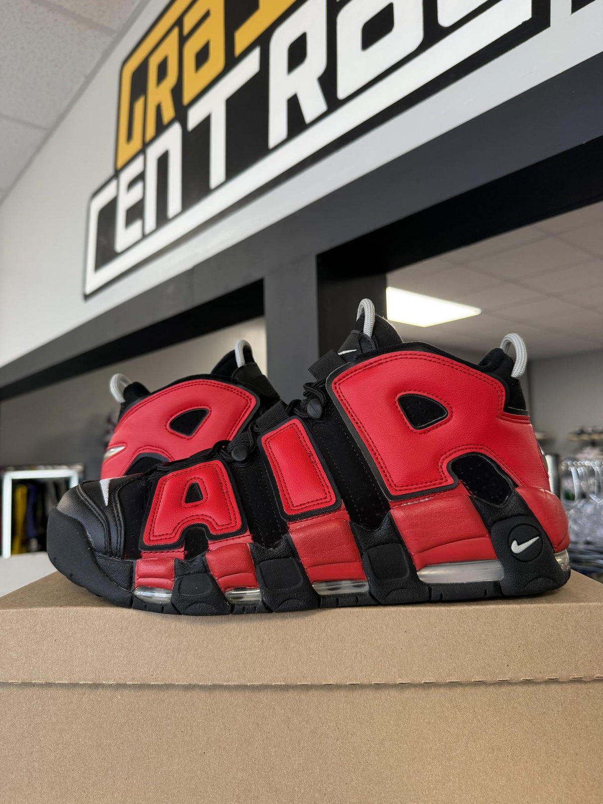 Nike Air More Uptempo "Red Blue" Used Size 11.5