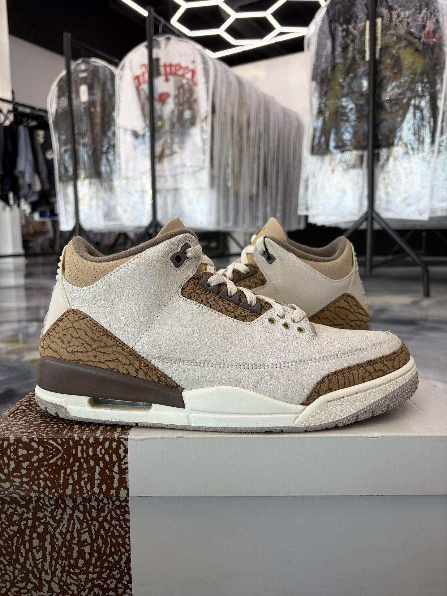 Jordan 3 "Palomino" Used Size 10.5