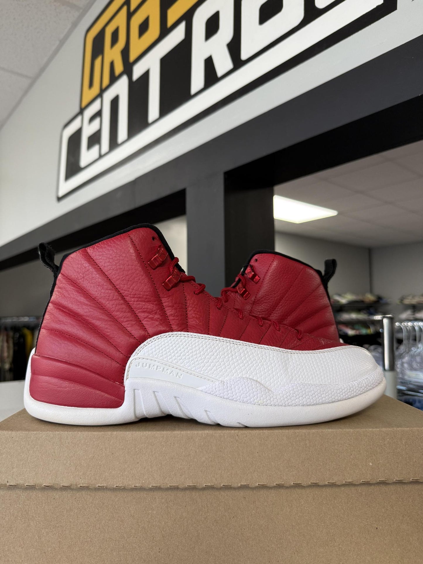 Jordan 12 "Gym Red" Used Size 11.5