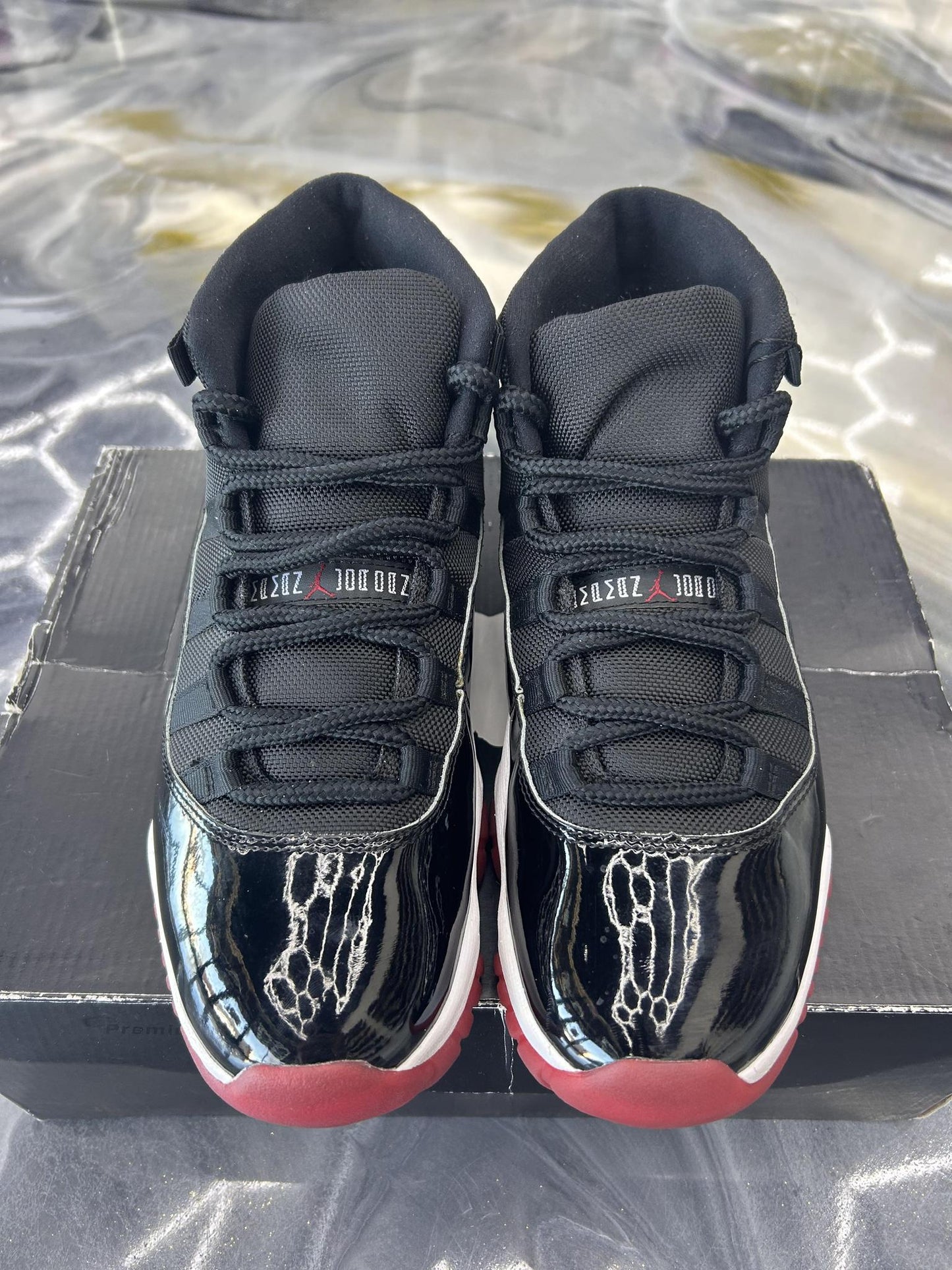 Jordan 11 "Bred" Used Size 9