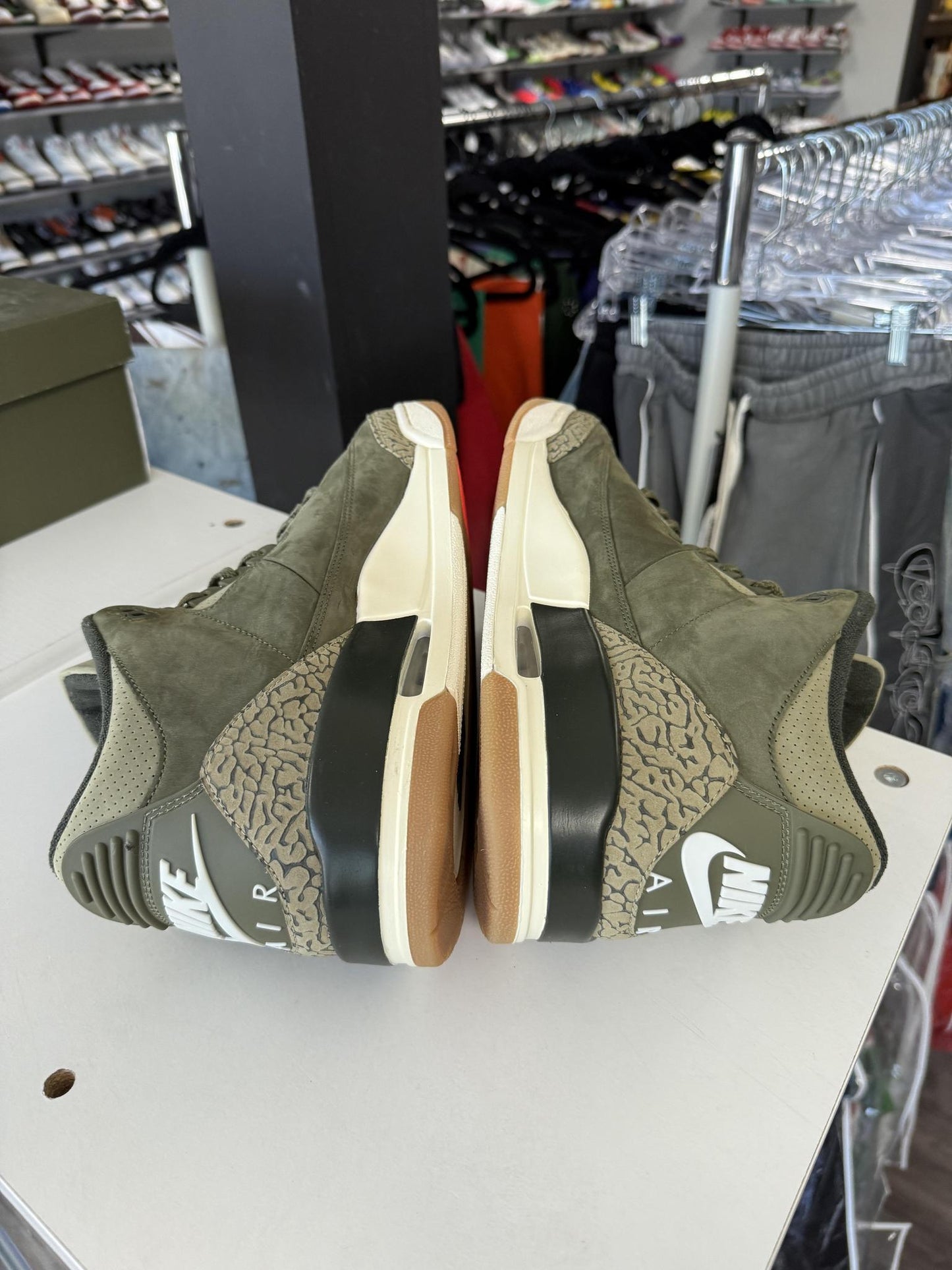 Jordan 3 "Family Affair" Used Size 13
