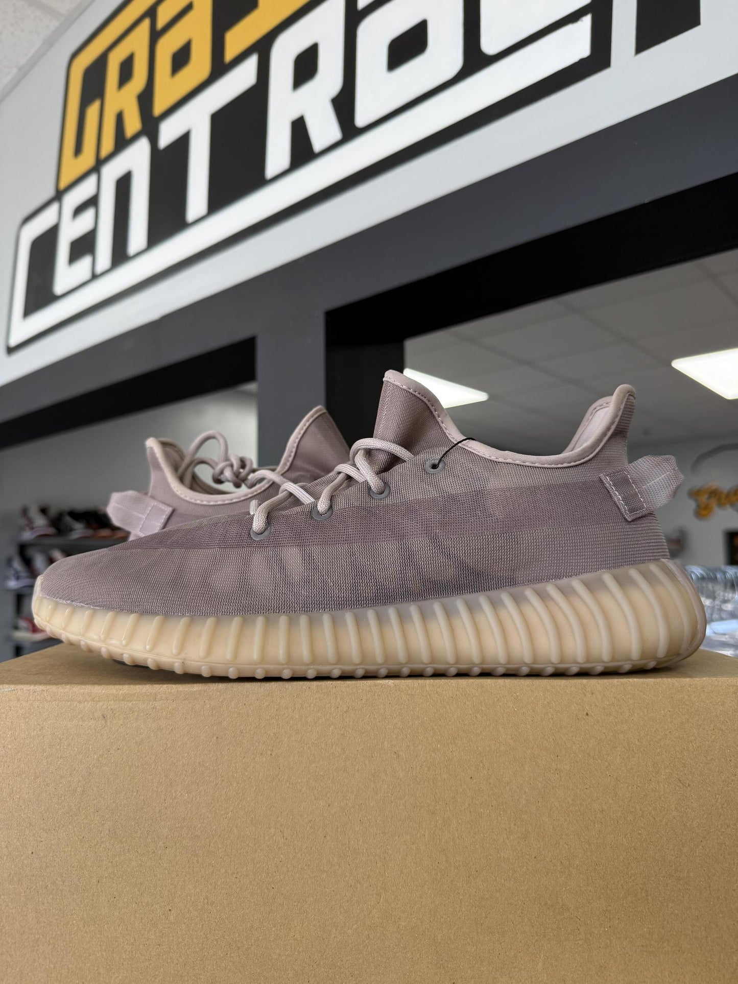 Yeezy 350 Boost "Mono Mist" Used Size 12