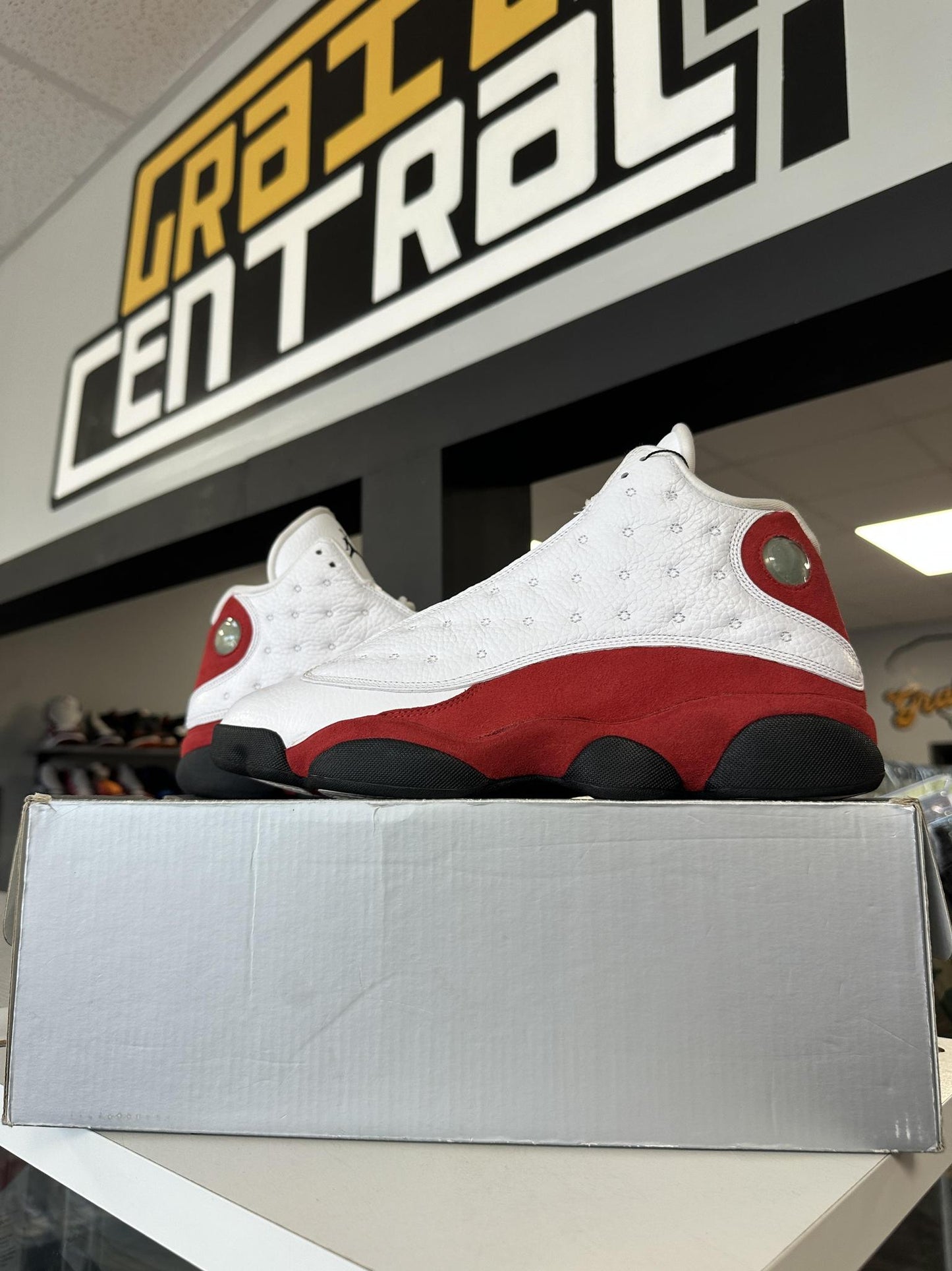 Jordan 13 "Chicago" Used Size 11