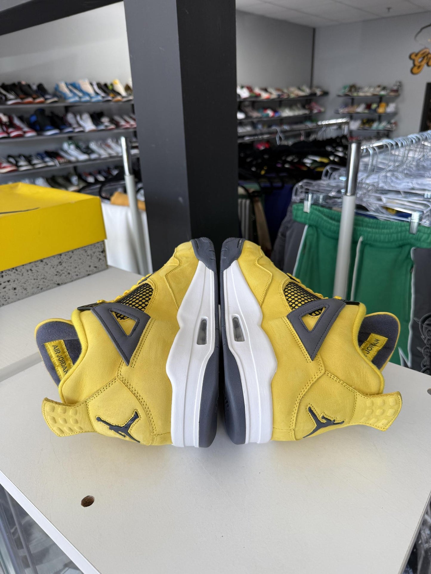 Jordan 4 "Lightning" Used Size 12