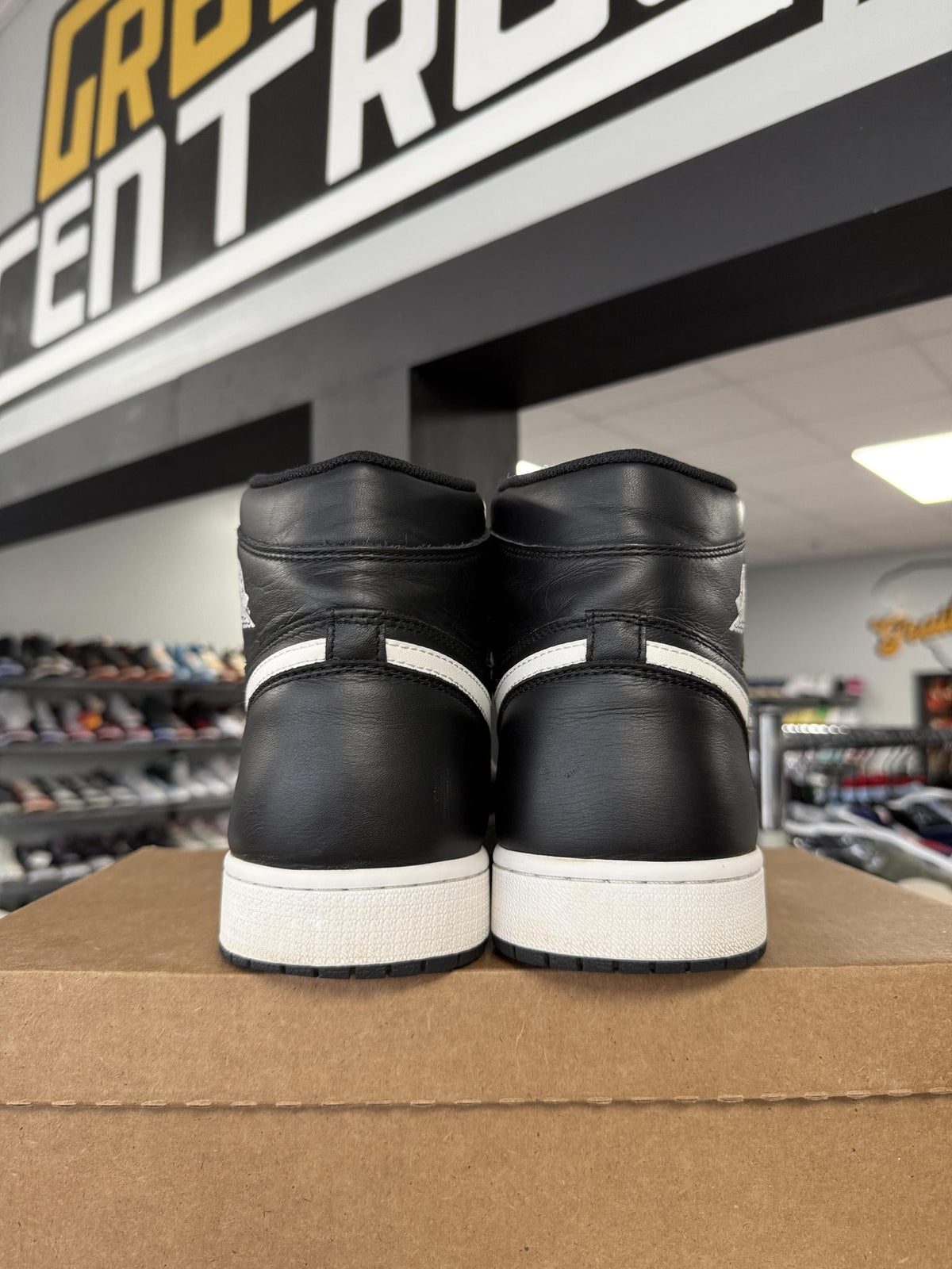 Jordan 1 "Black White" Used Size 12