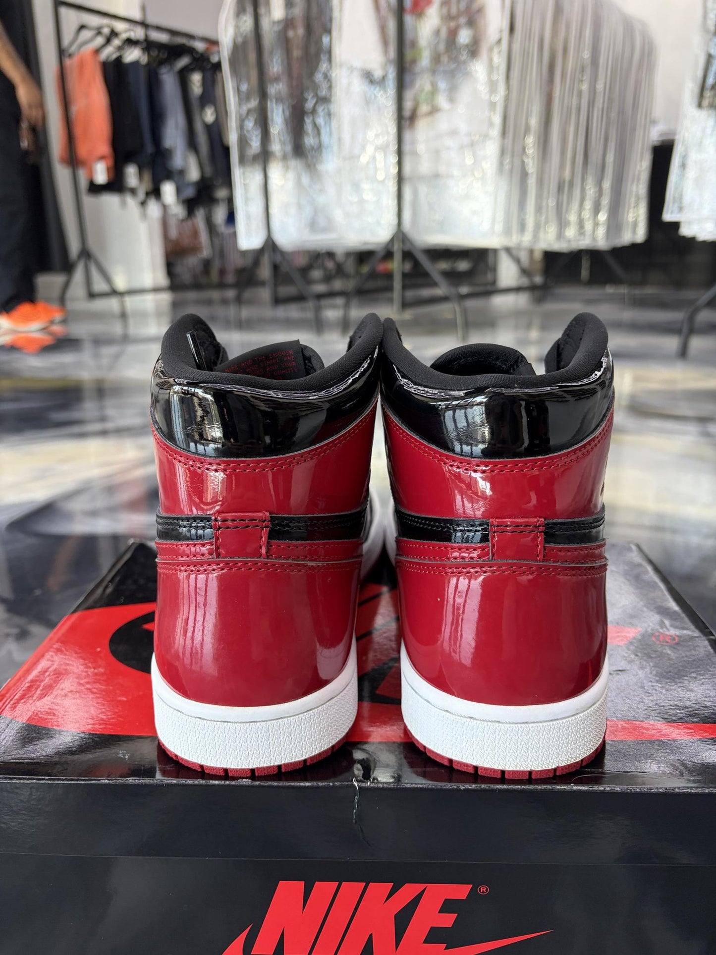 Jordan 1 "Patent Bred" Used Size 9