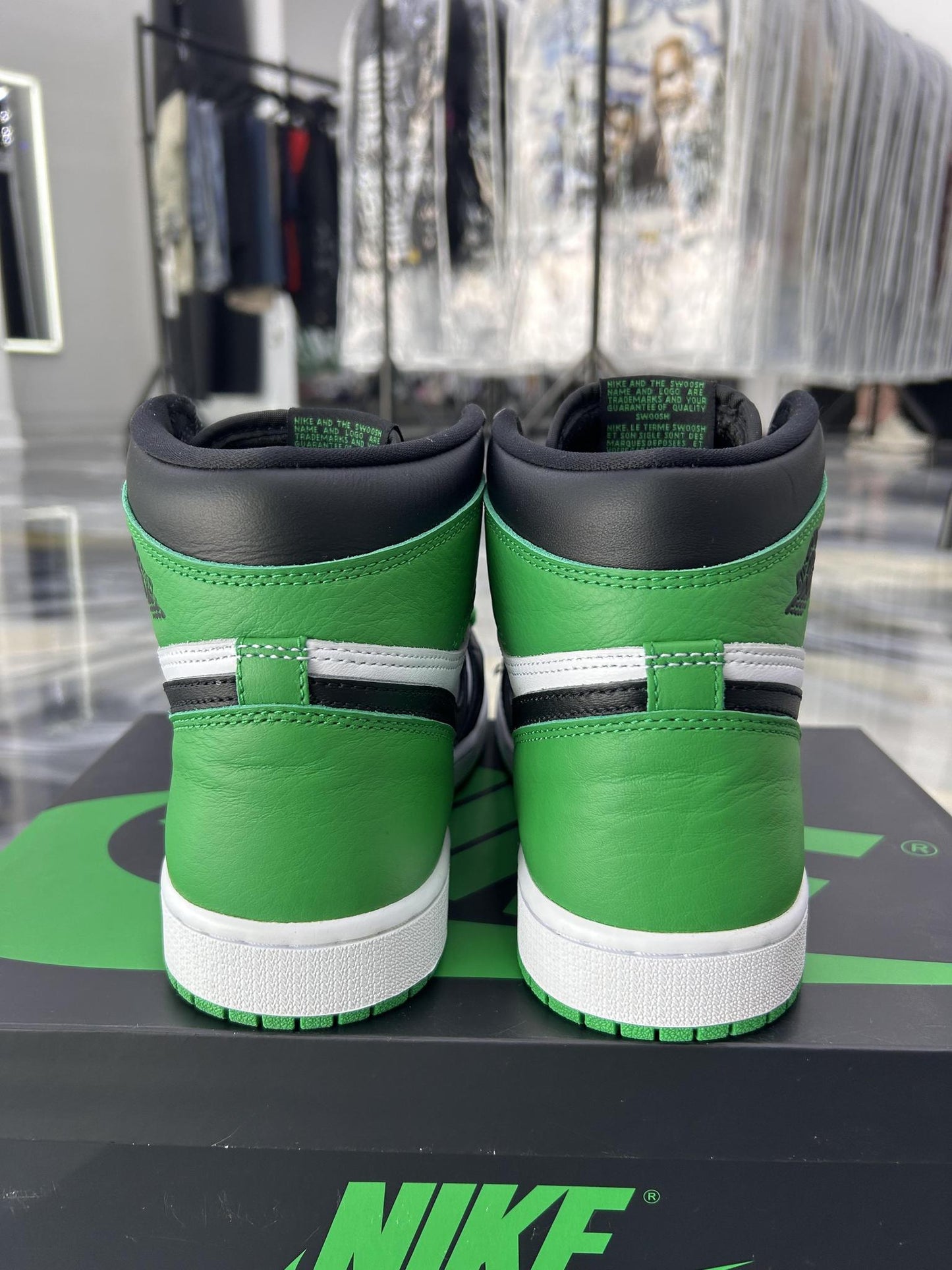 Jordan 1 "Lucky Green" Used Size 9