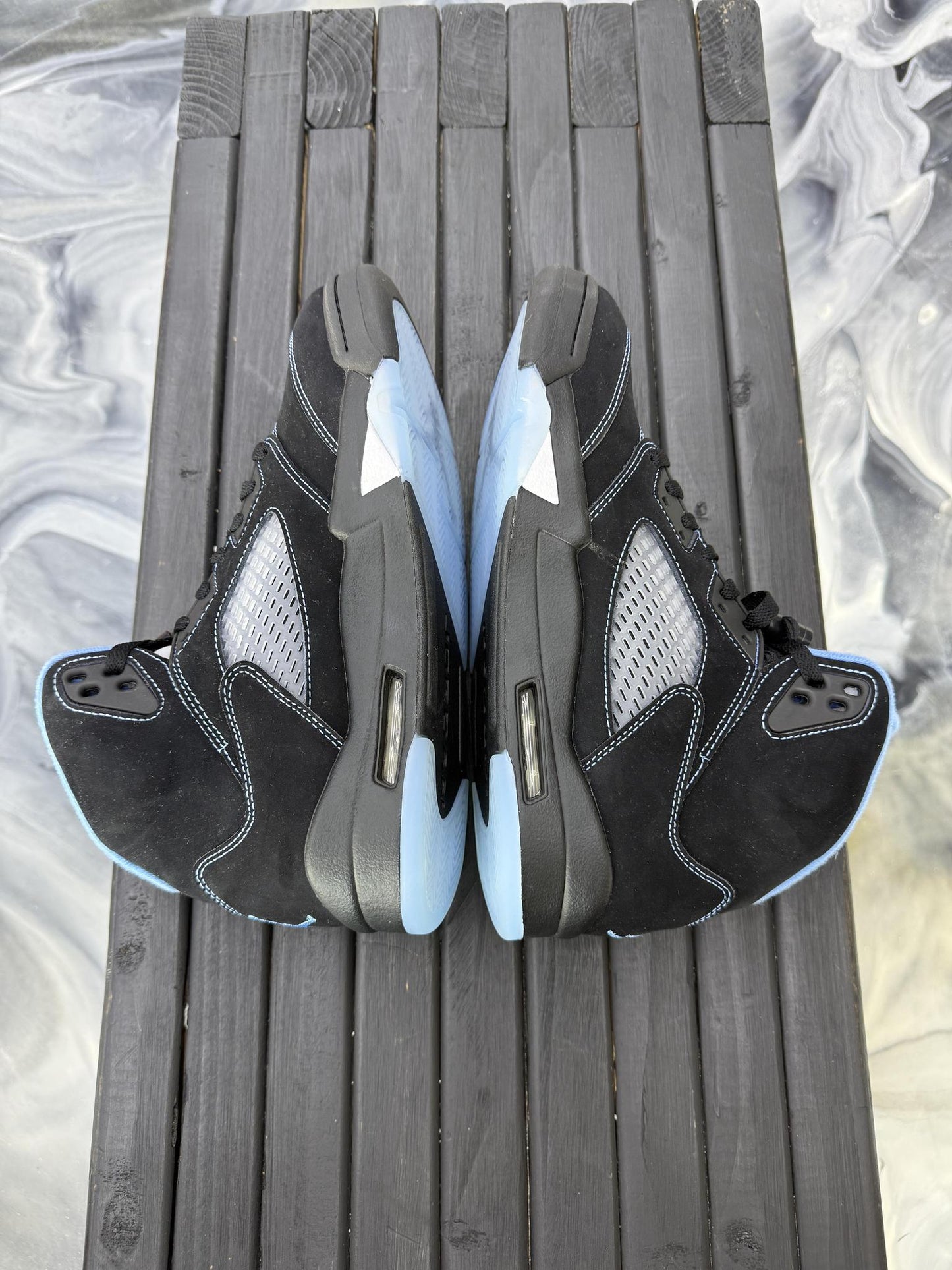 Jordan 5 "University Blue" Used Size 8