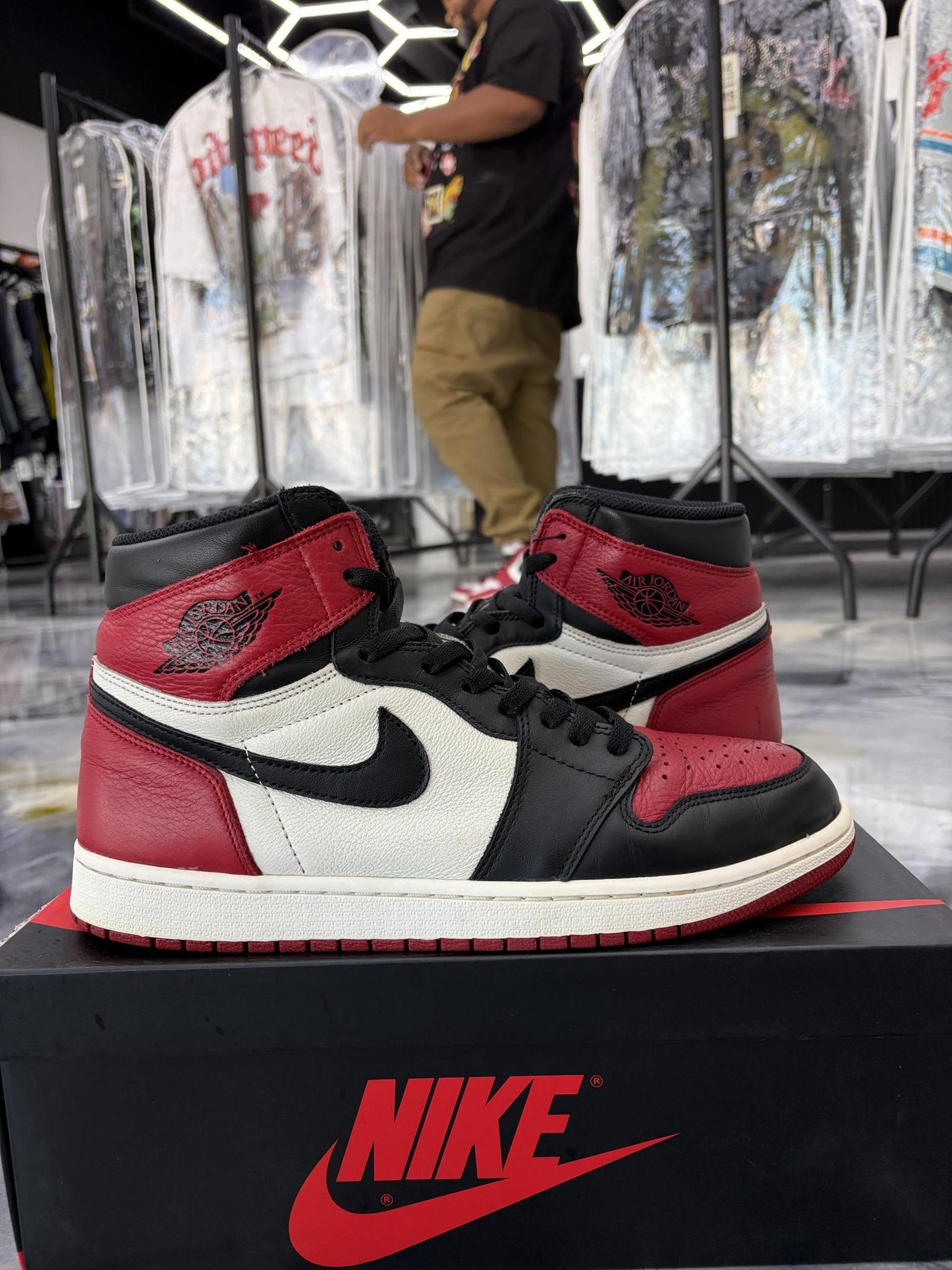 Jordan 1 "Bred Toe" Used Size 11.5