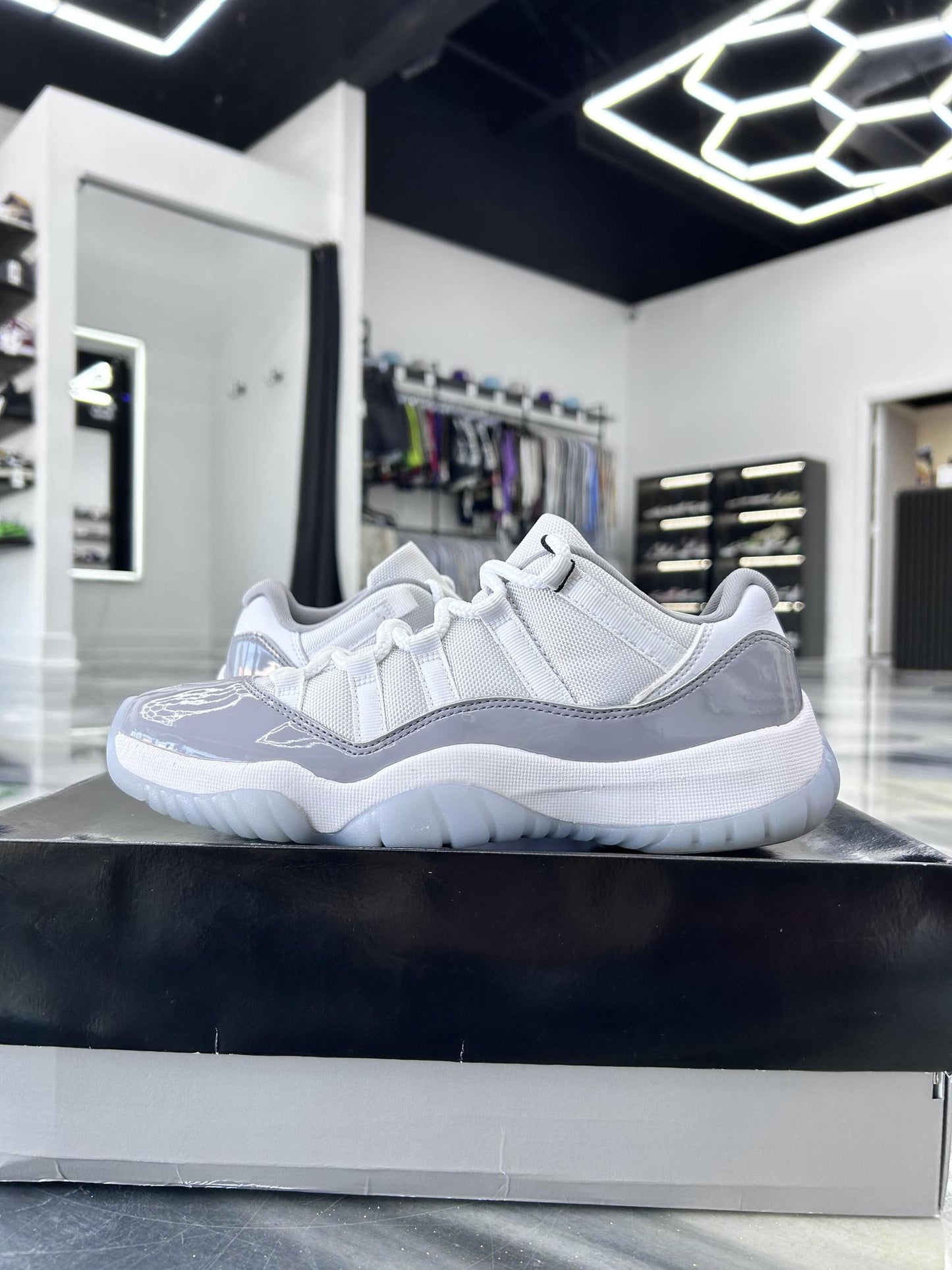 Jordan 11 "Cement Grey" Used Size 7Y/8.5W