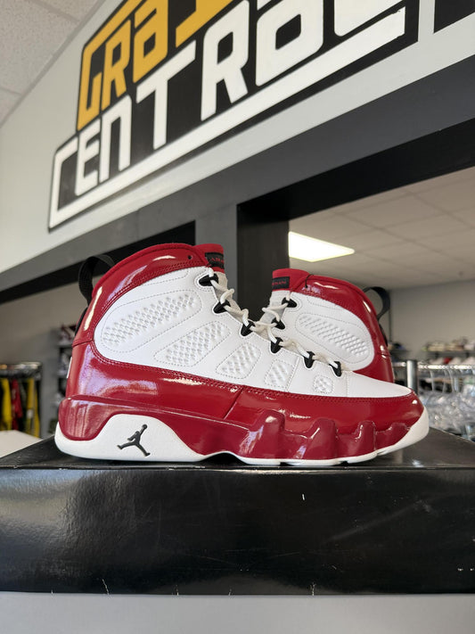 Jordan 9 "Gym Red" Used Size 11