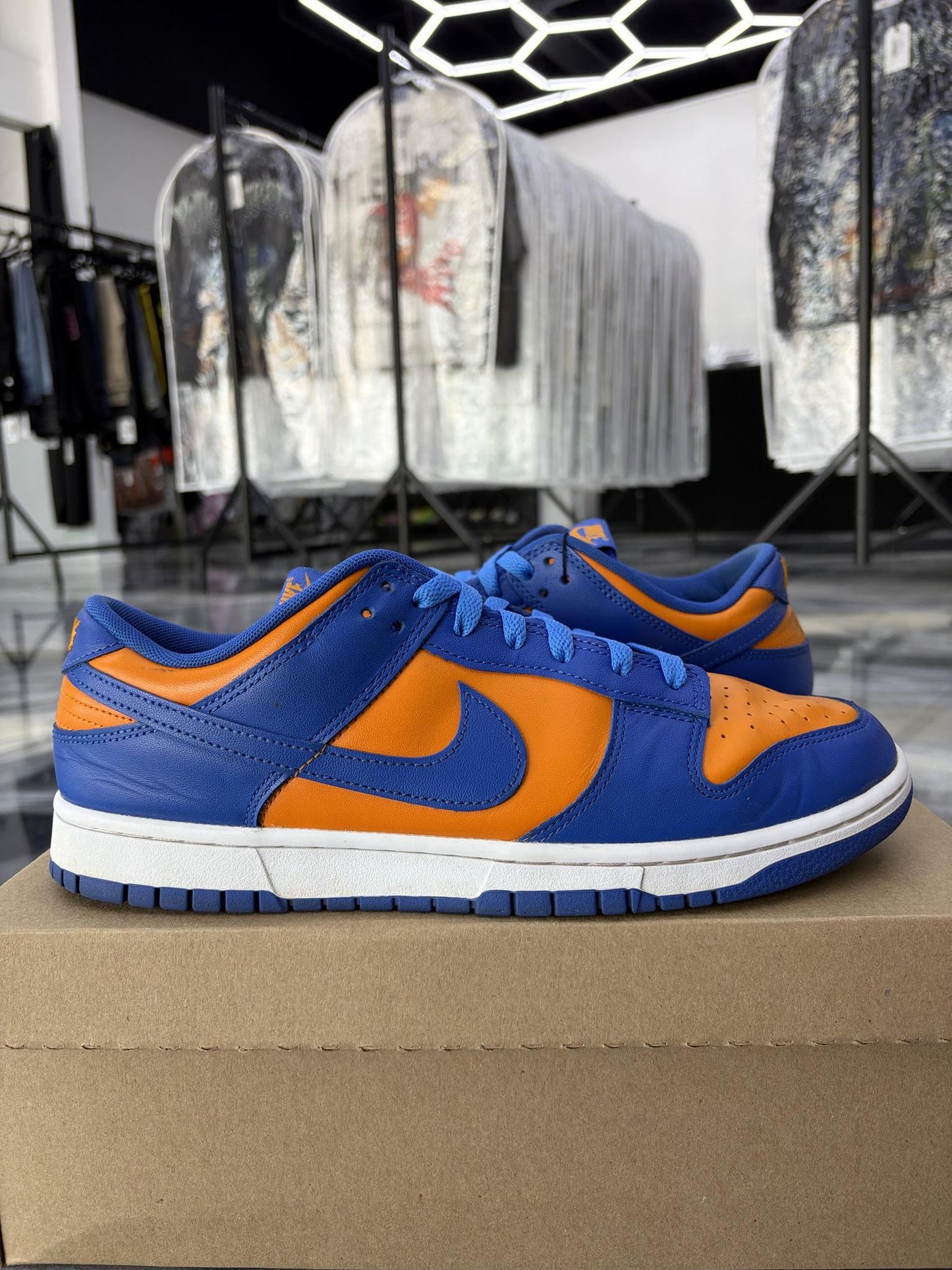 Nike Dunk Low "Knicks" Used Size 11.5