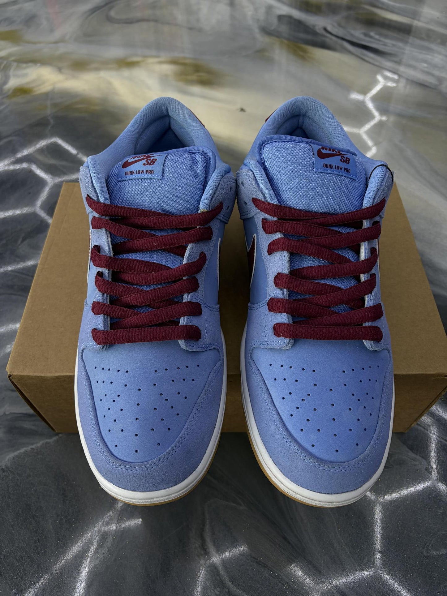 Nike SB Dunk Low "Phillies" Used Size 13