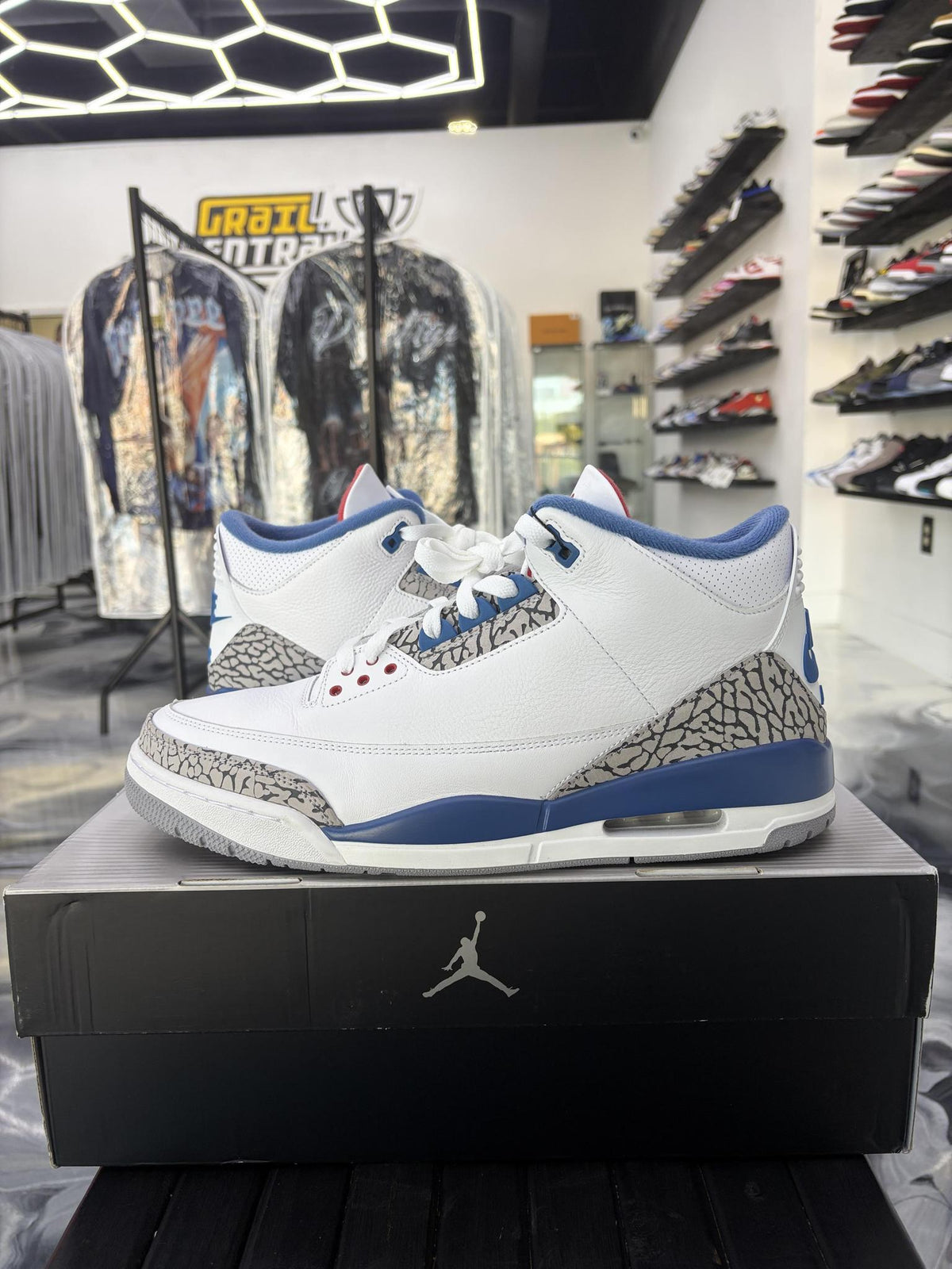 Jordan 3 "True Blue" Used Size 13