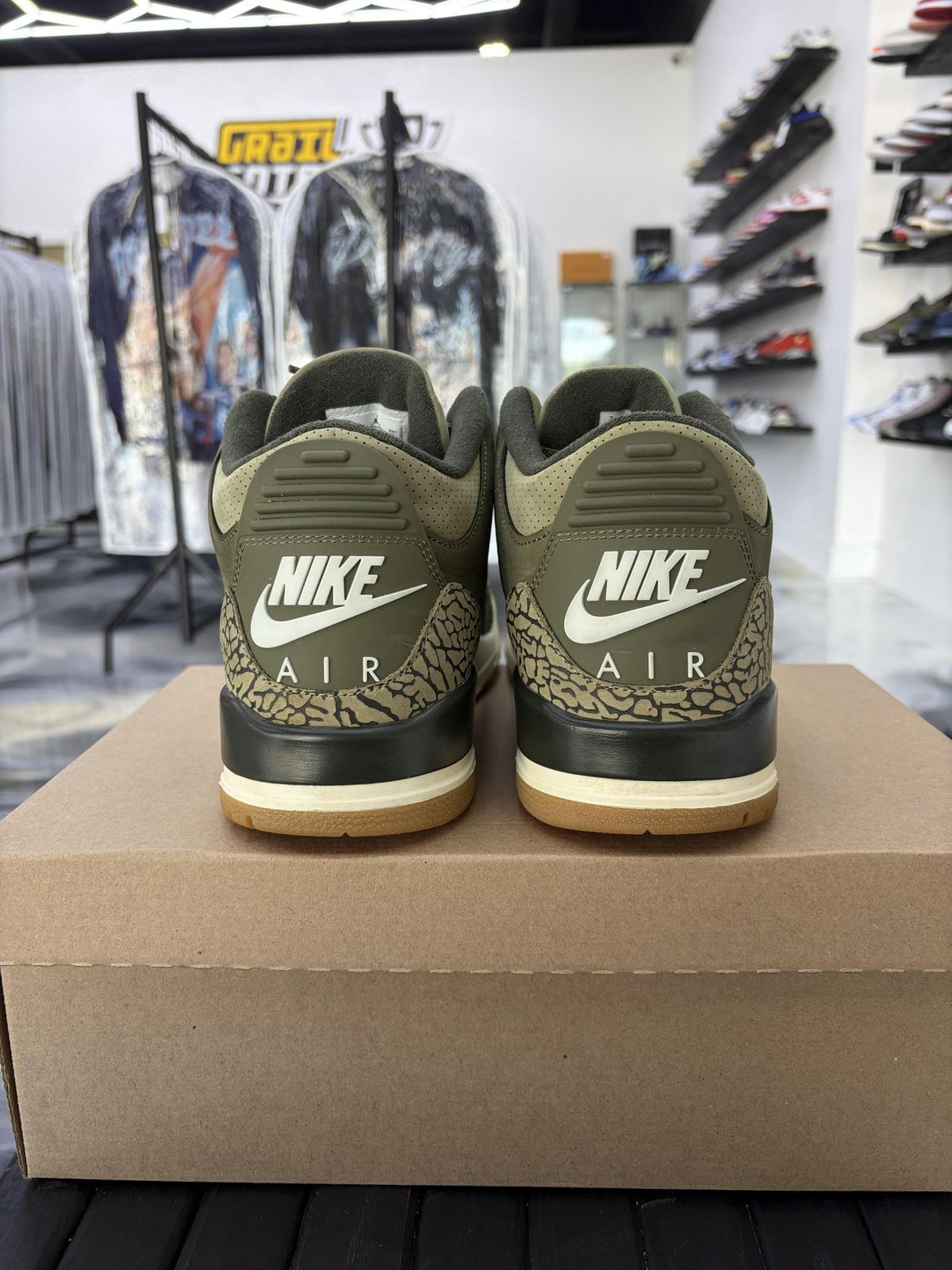 Jordan 3 "Family Affair" Used Size 10.5