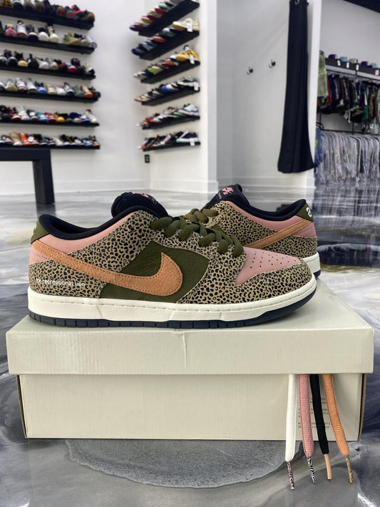 Nike SB Dunk Low "Arts Rec" Used