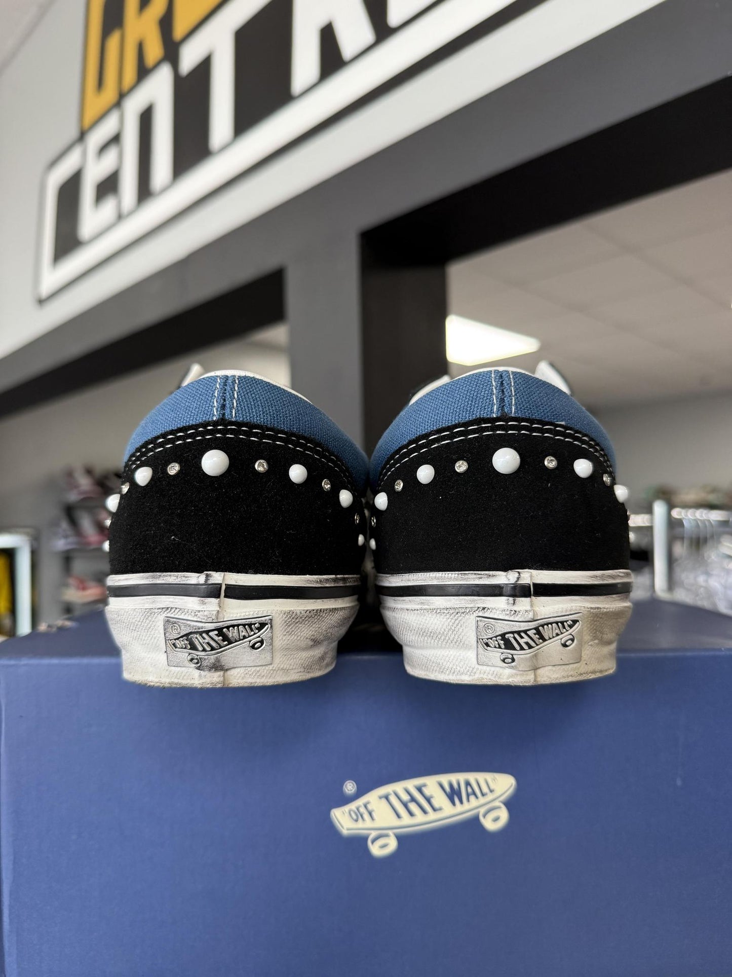 Vans LX Old Skool Pearlized "Navy "Used Size 13