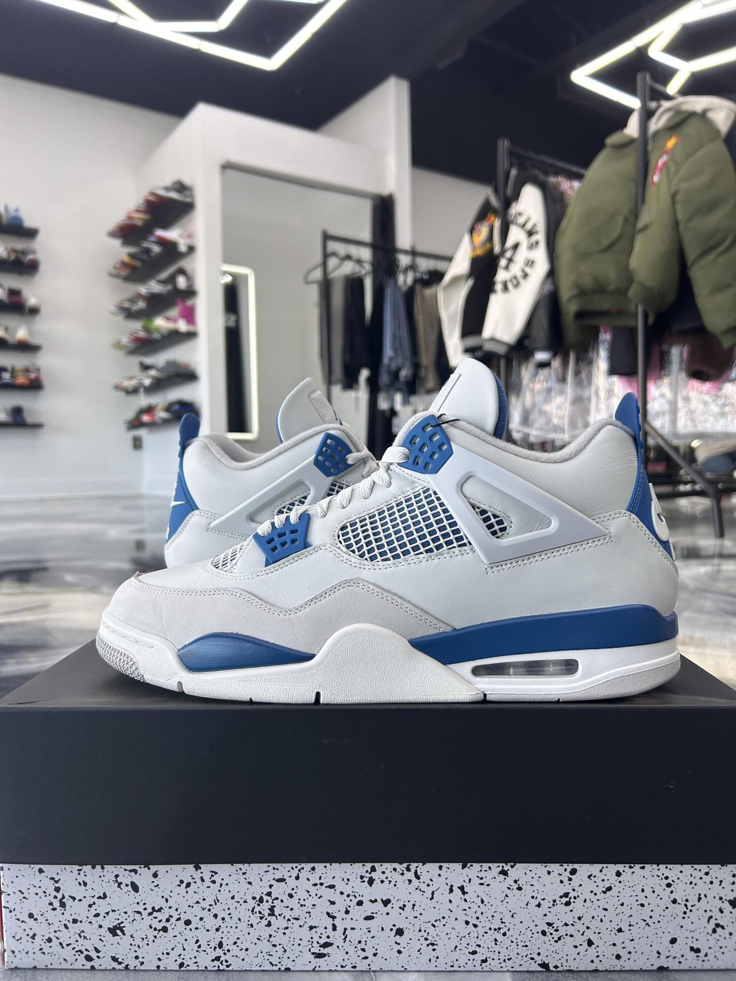 Jordan 4 "Military Blue" Used Size 13