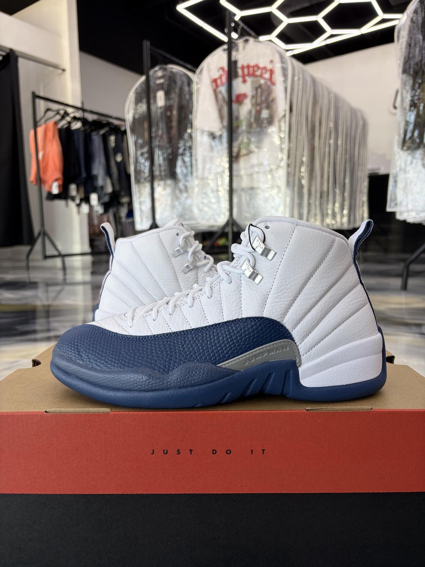 Jordan 12 "French Blue" Used Size 8