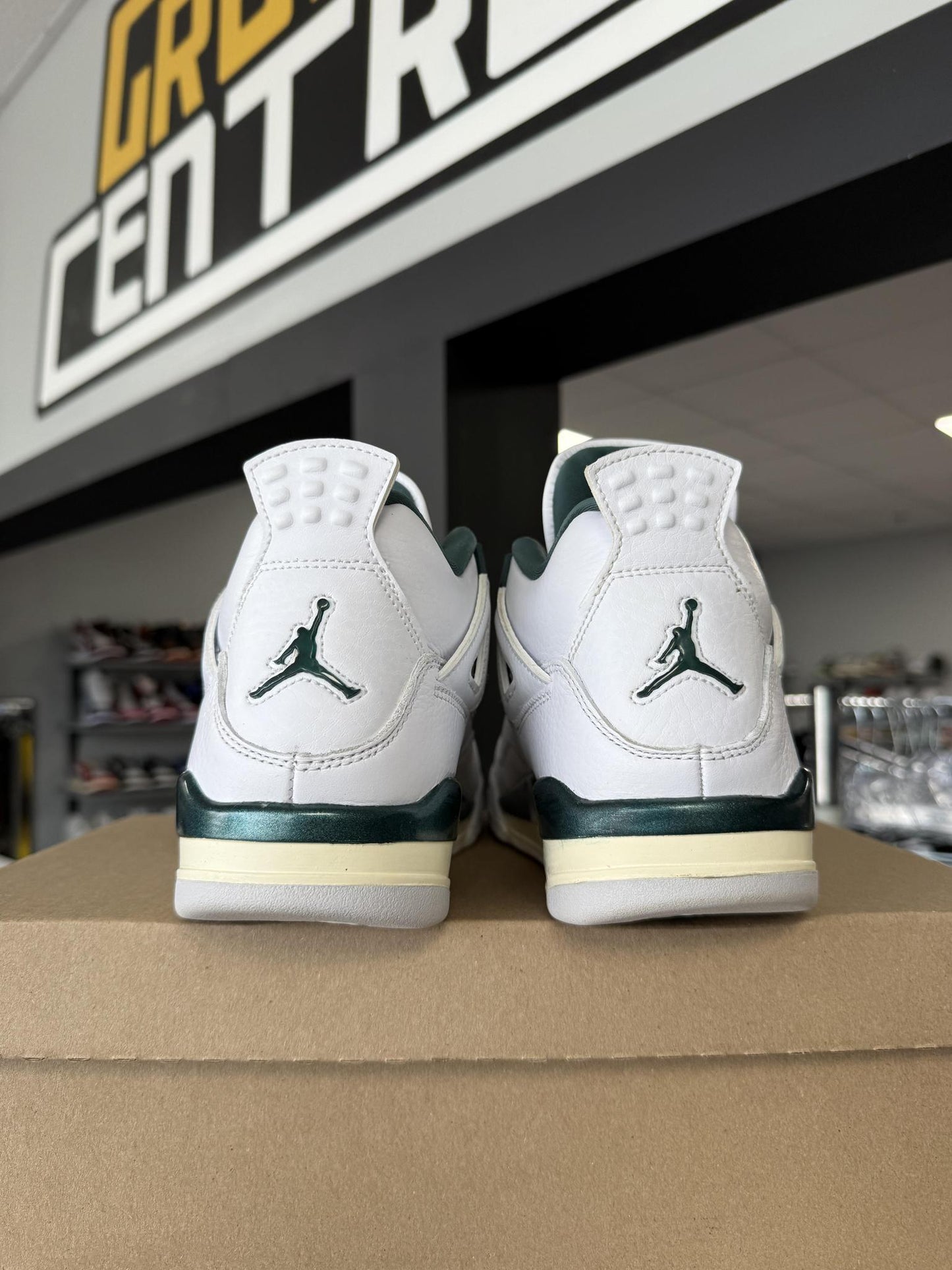 Jordan 4 "Oxidized Green" Used Size 7Y/8.5W