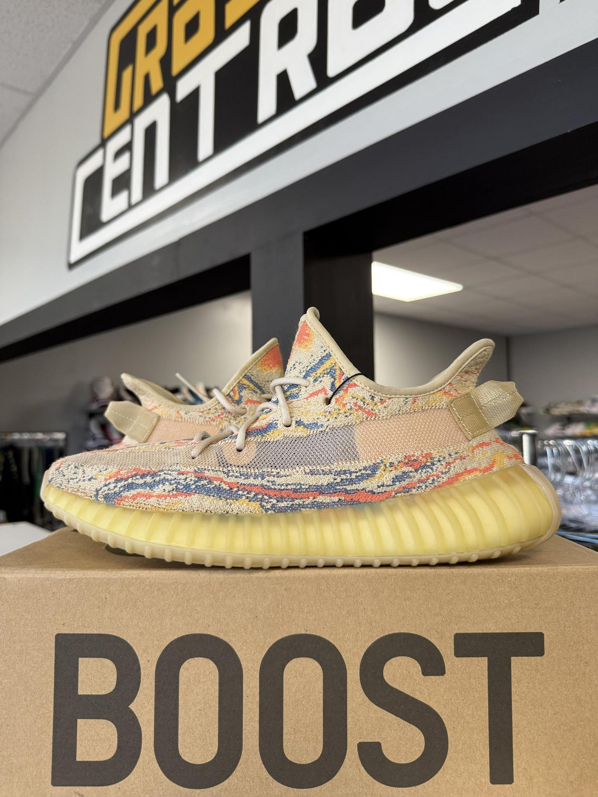 Adidas Yeezy 350 "MX Oat" Used Size 10.5