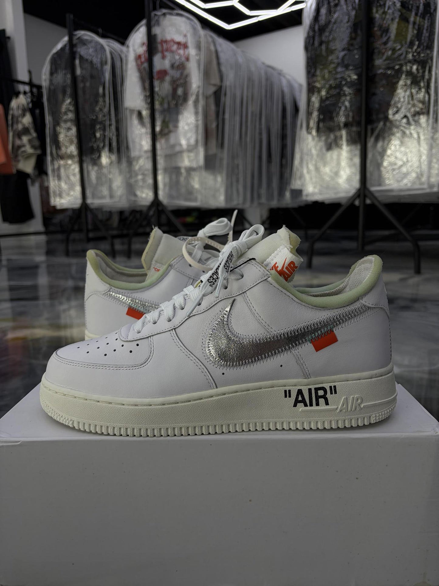 Nike Air Force 1 Off White "ComplexCon" Used Size 9