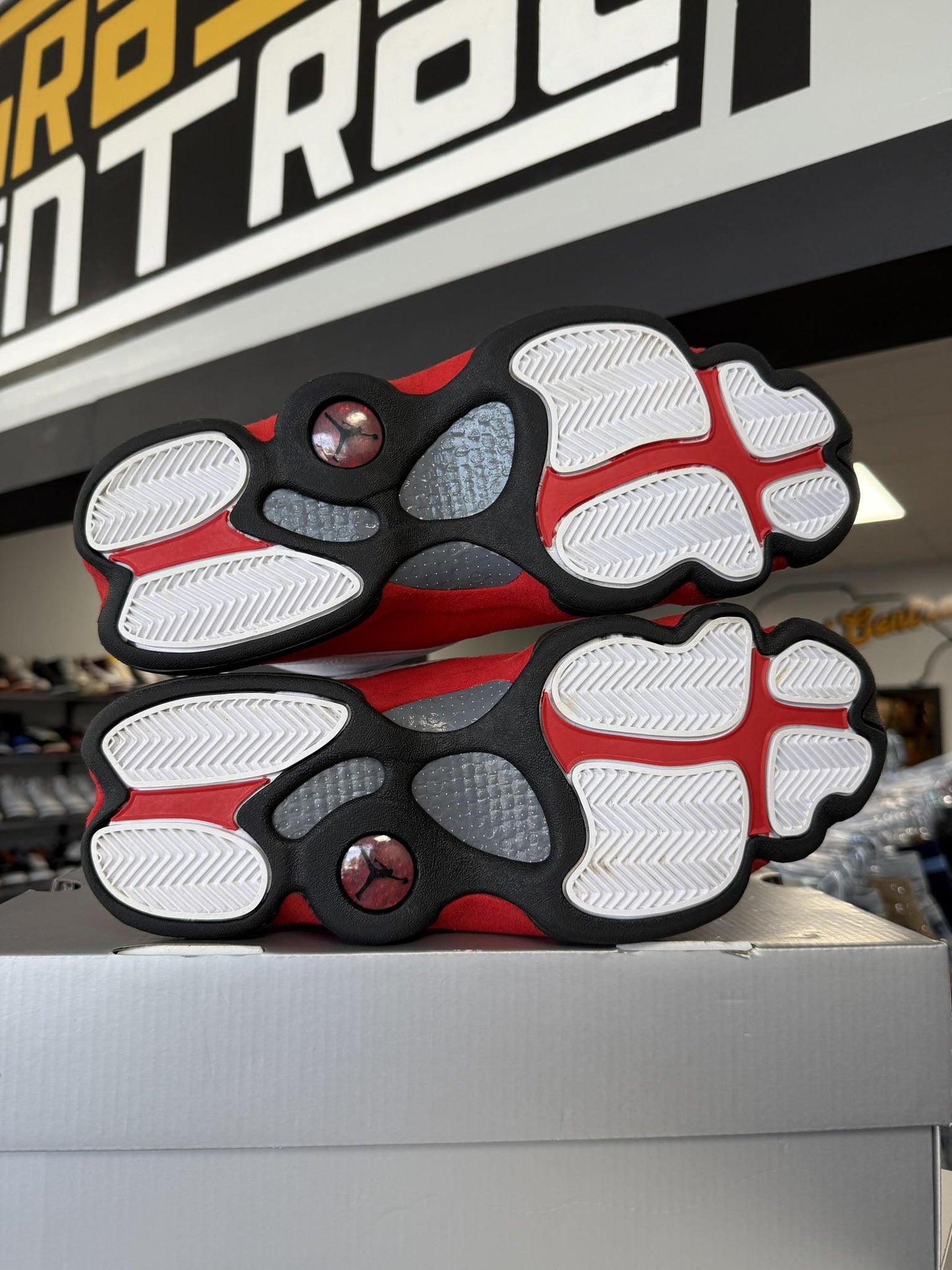 Jordan 13 "Chicago" Used Size 10.5