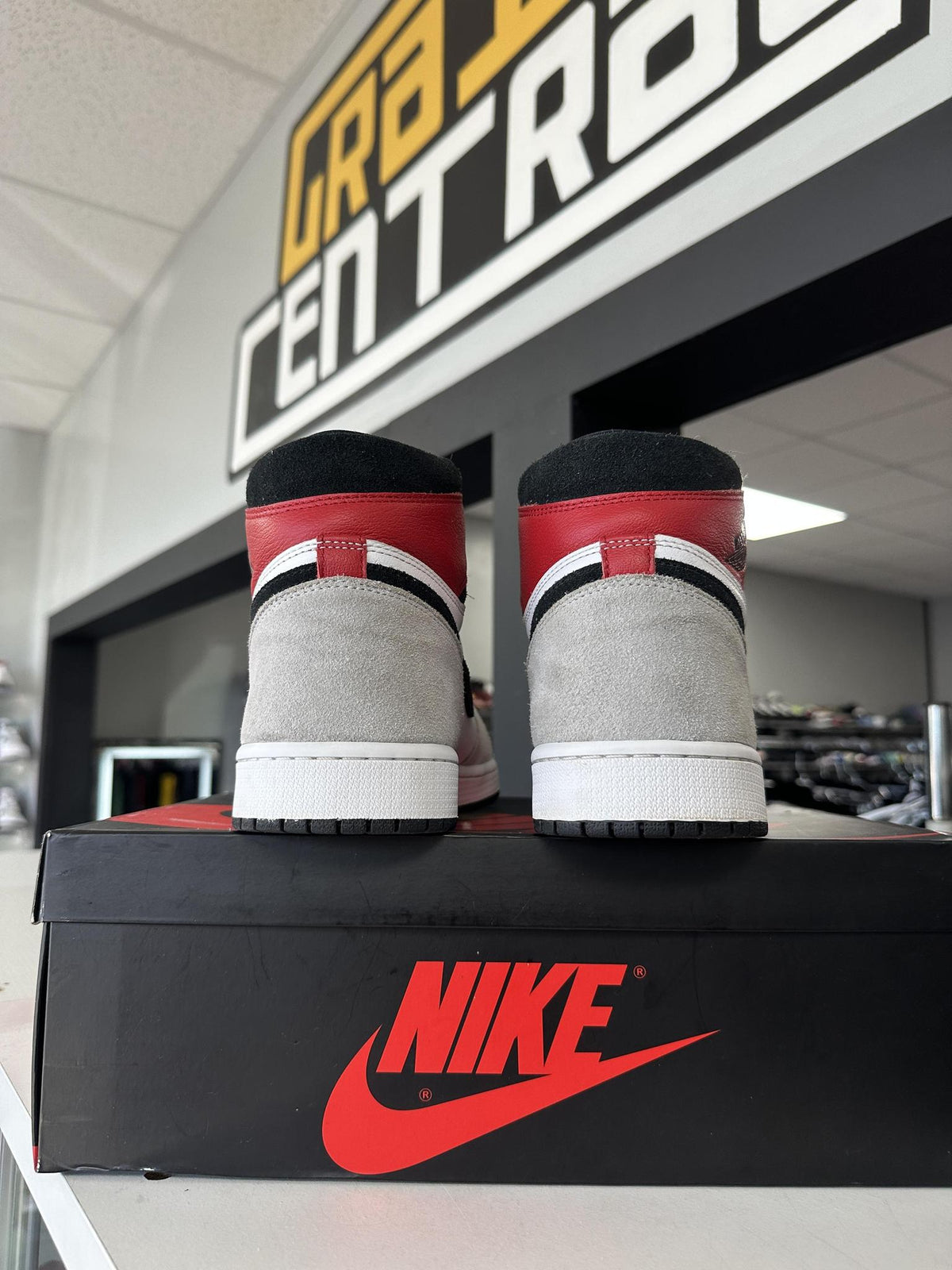 Jordan 1 "Smoke Grey" Used Size 12