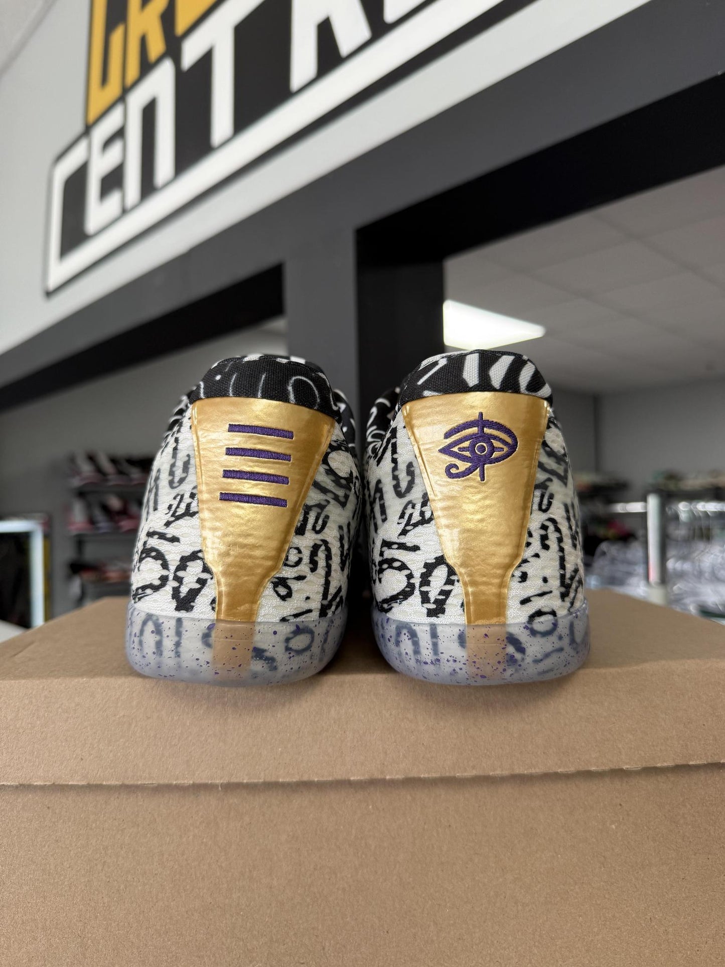 Kobe 11 Low ID "White Gold" Used Size 14