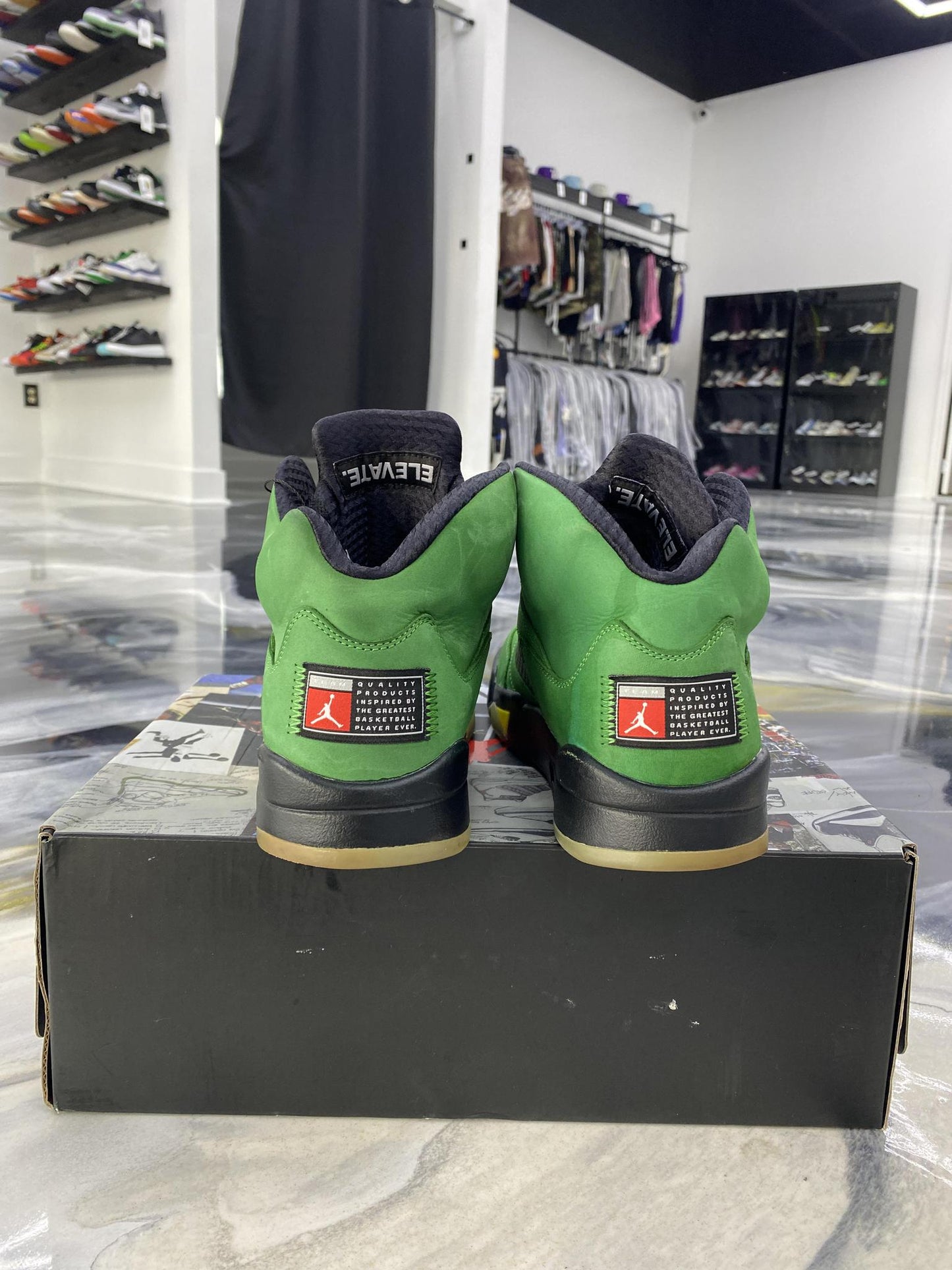 Jordan 5 "Oregon" Used Size 11.5