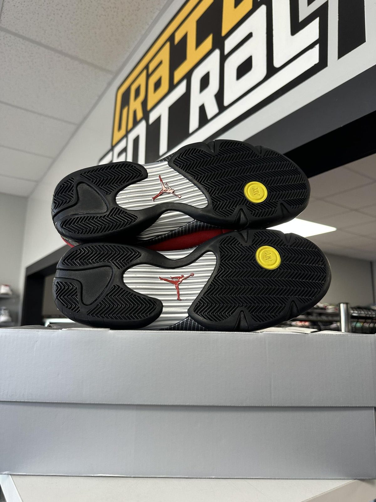 Jordan 14 "Ferrari" Used Size 13