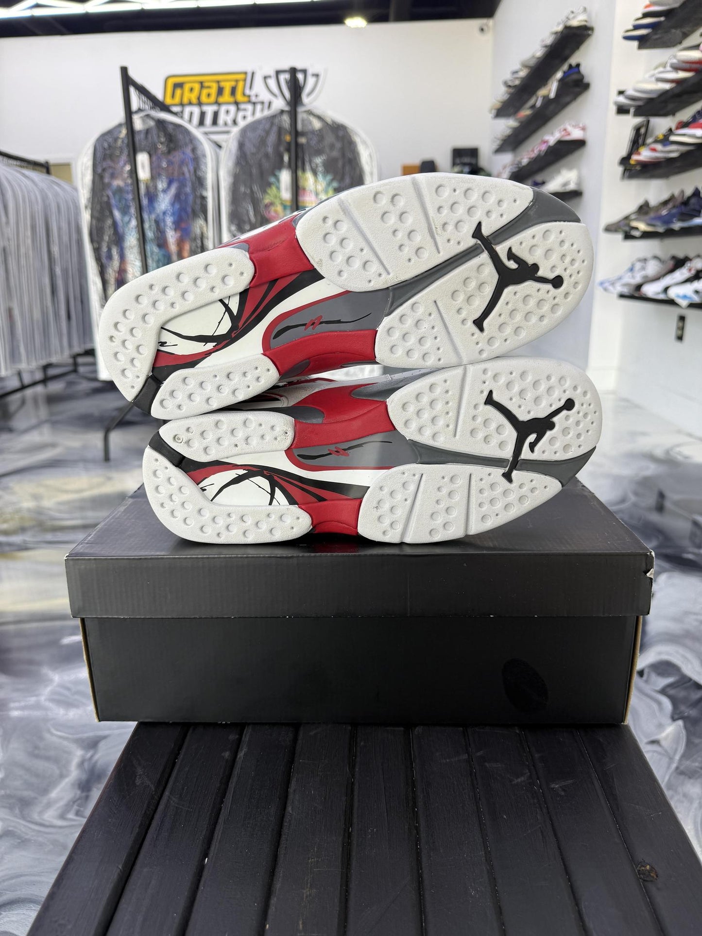 Jordan 8 "Bugs Bunny" (2013) Used Size 9.5