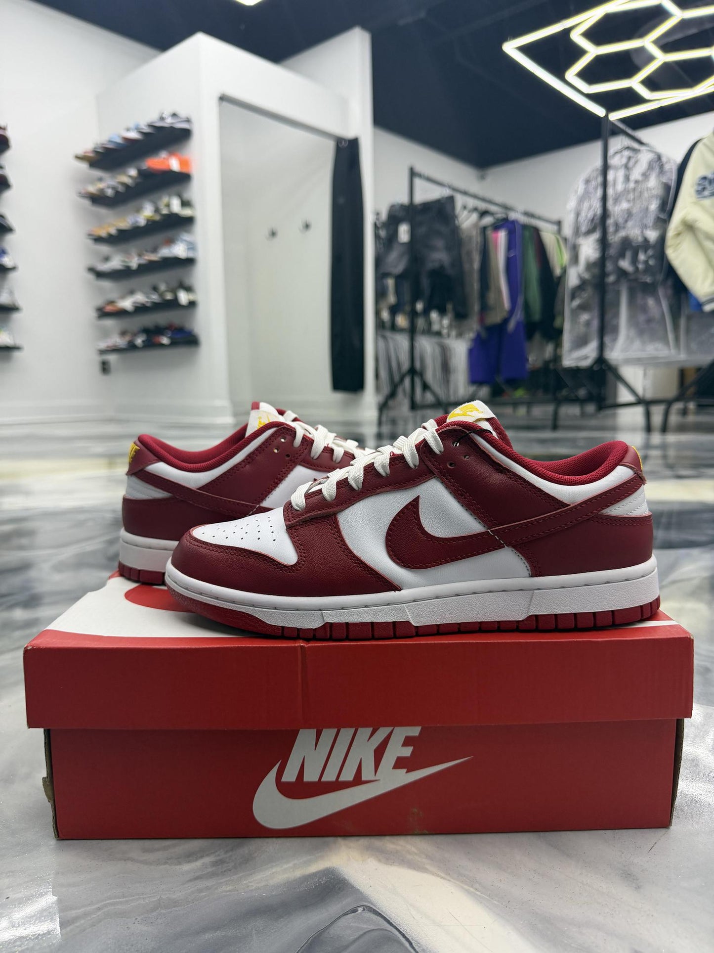 Nike Dunk Low "USC" Size 7.5