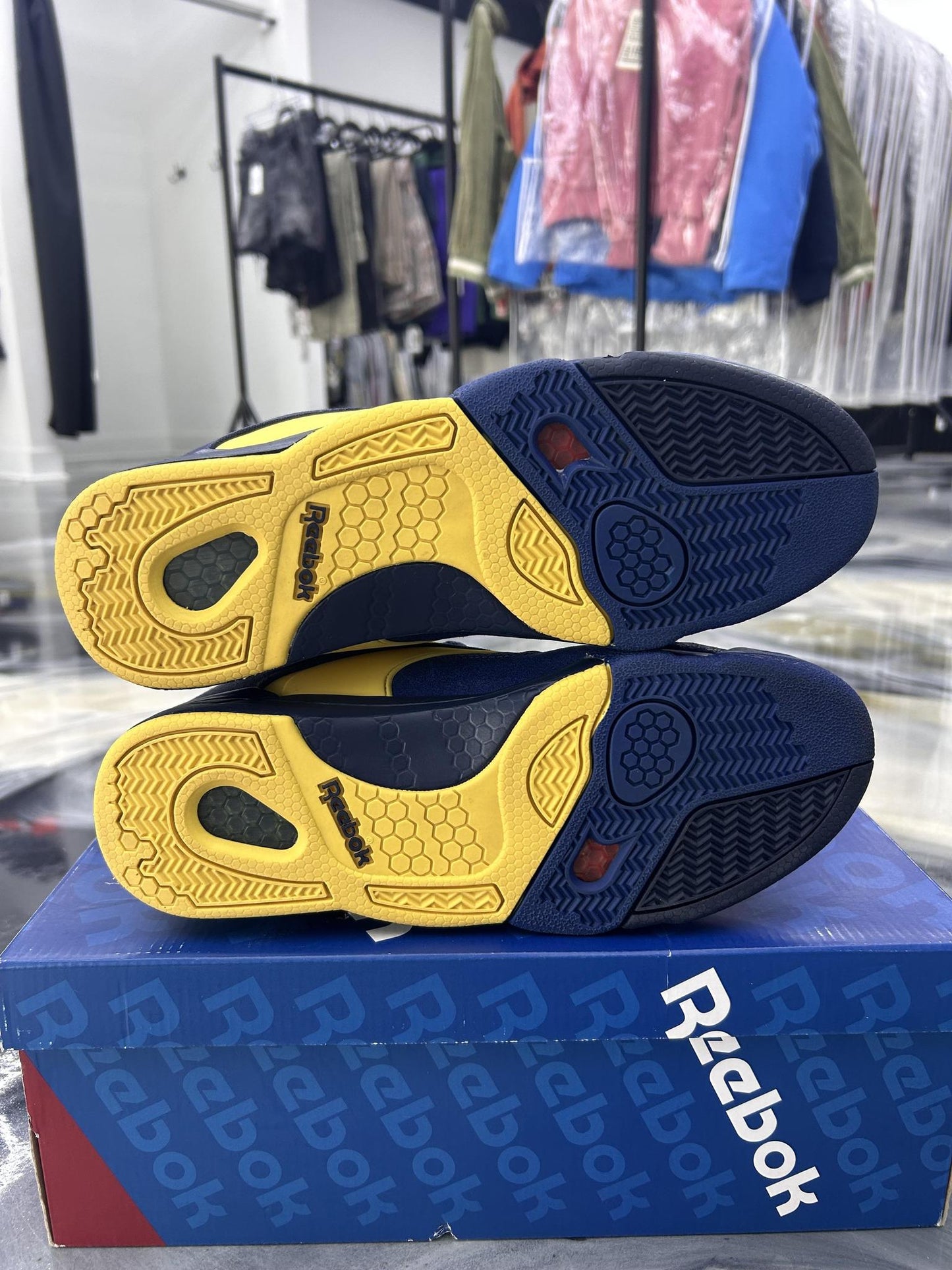 Reebok Court Victory Pump "Navy Yellow" Used Size 9.5