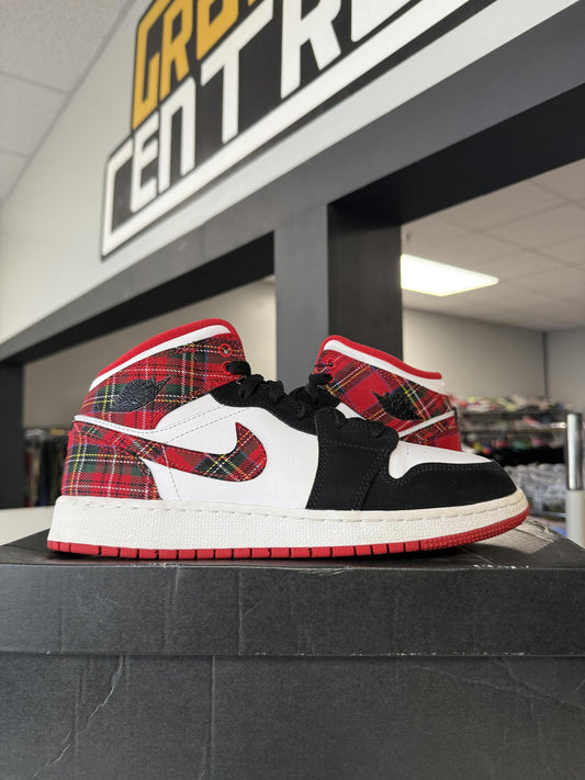 Jordan 1 Mid "Plaid" Used Size 7Y/8.5W