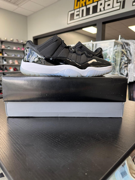 Jordan 11 Low "Space Jam" Used Used 12