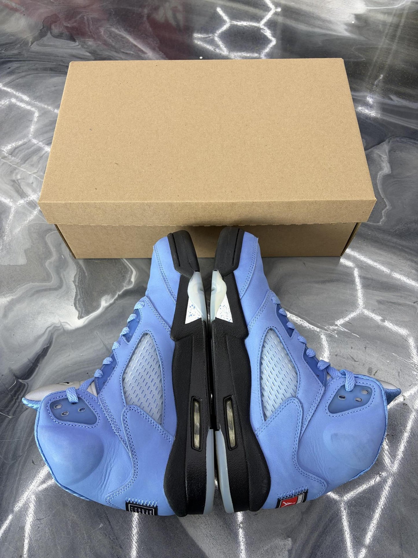 Jordan 5 "UNC" Used Size 8
