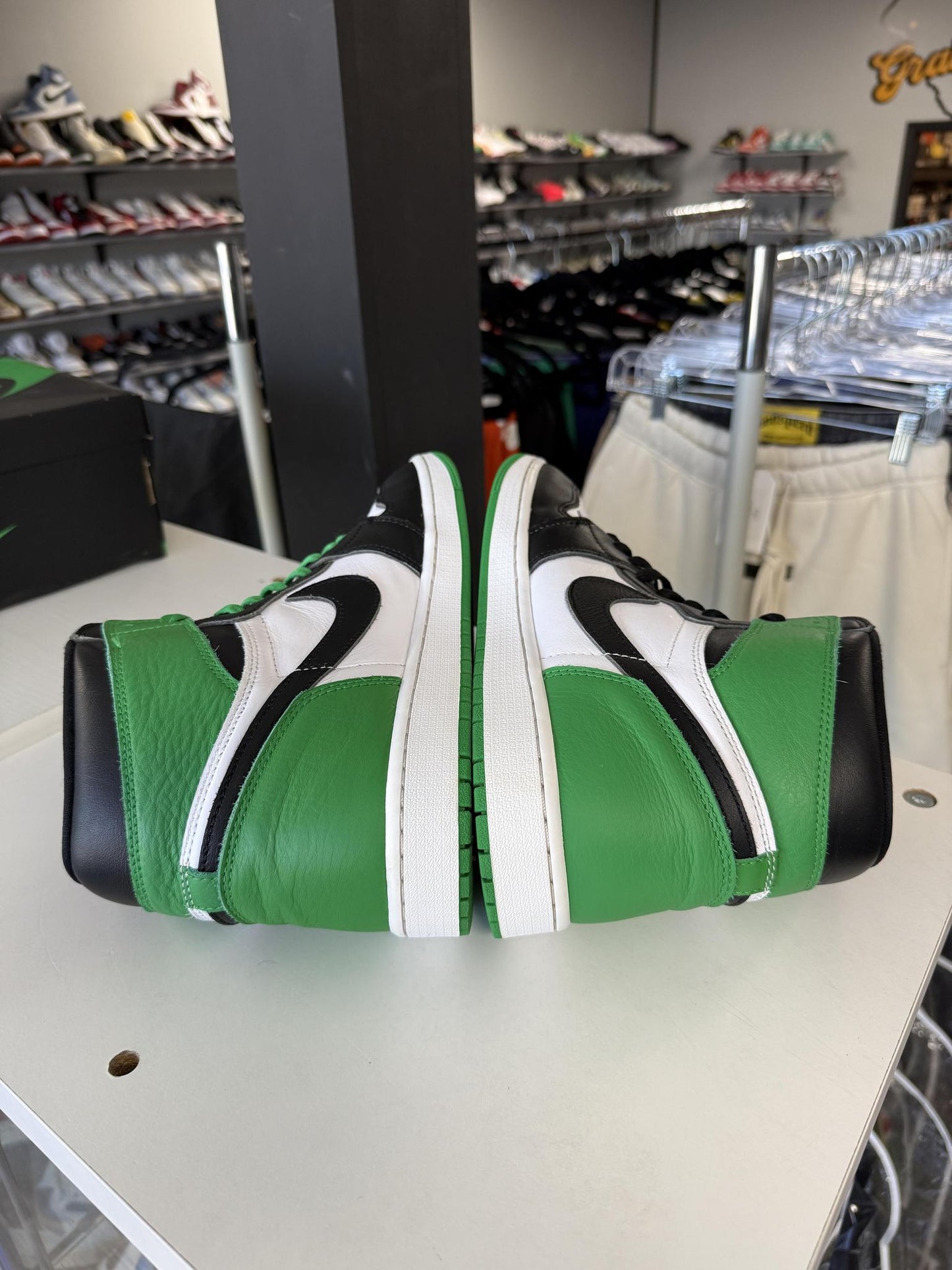 Jordan 1 "Lucky Green" Used Size 12