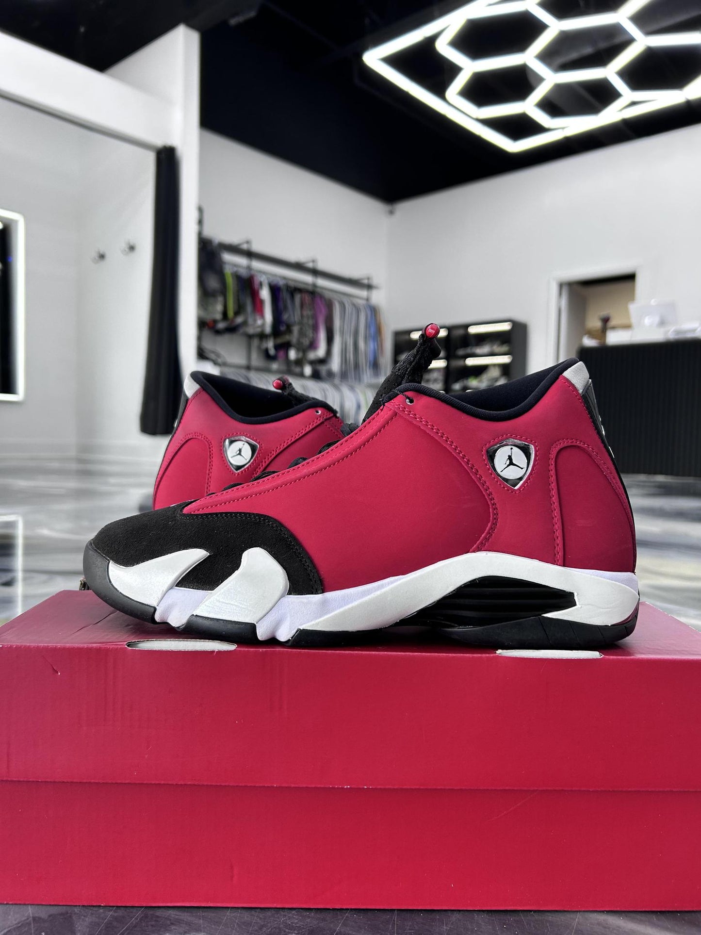 Jordan 14 "Toro" Used Size 10